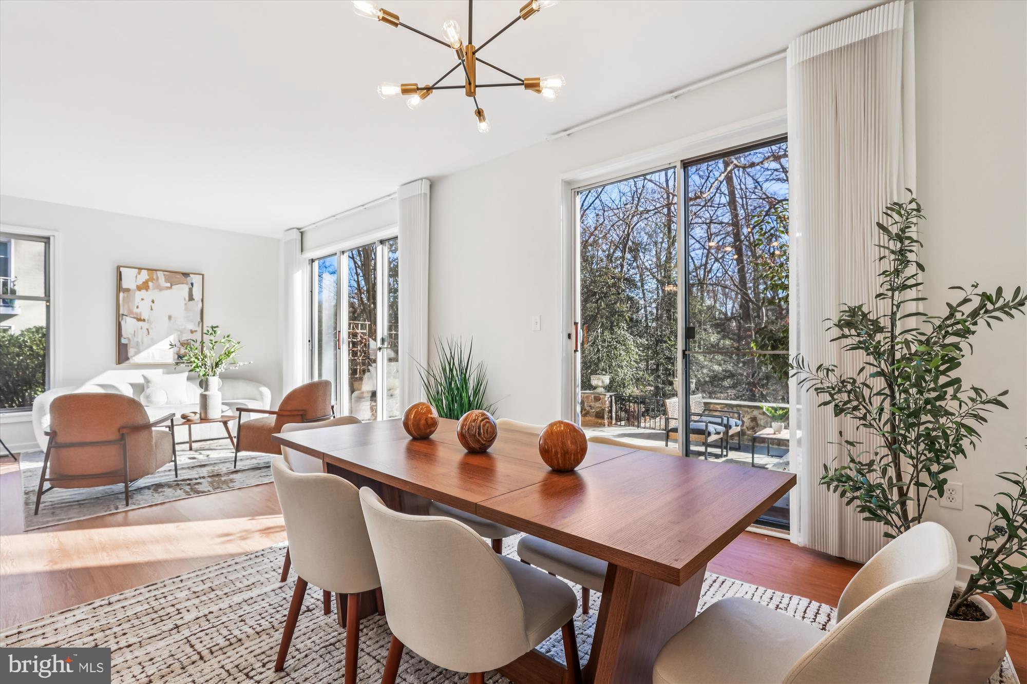 RESTON - Residential