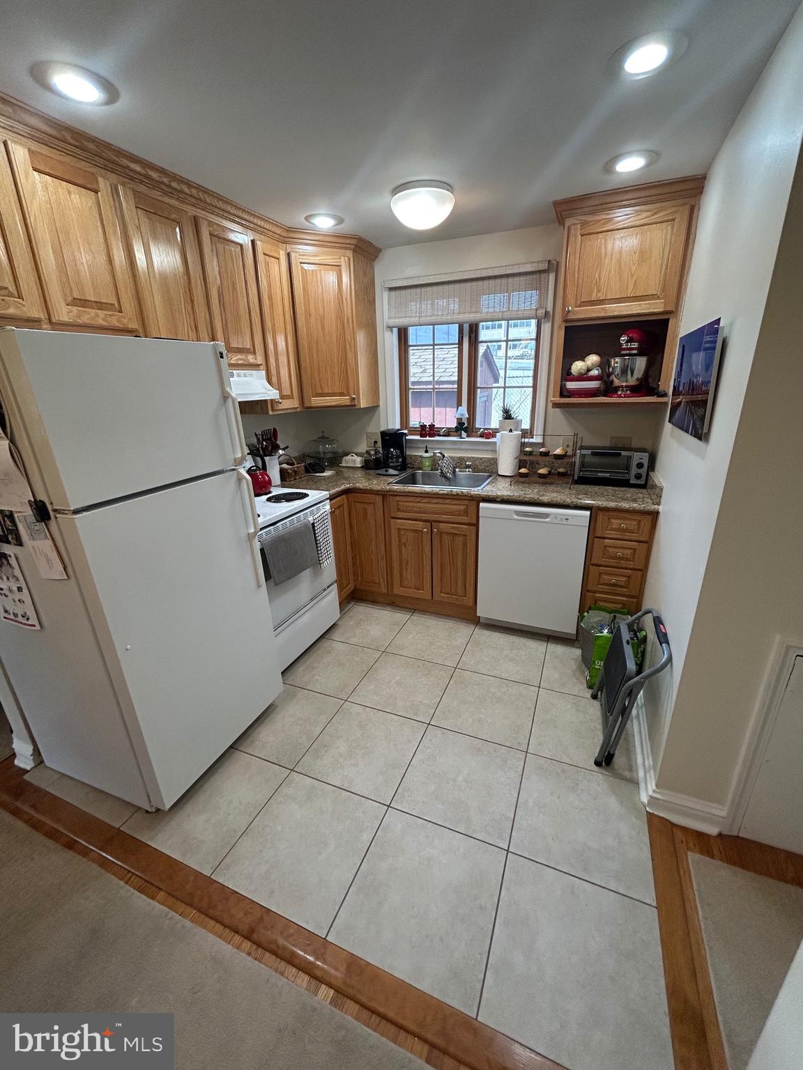 214 GRAYLING AVENUE #1