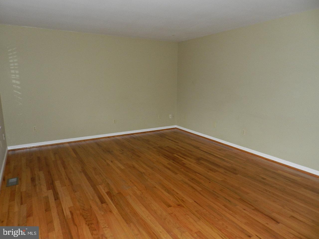 BAYBERRY ESTATES - Residential