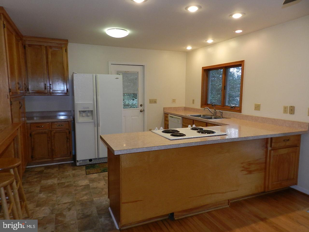 BAYBERRY ESTATES - Residential