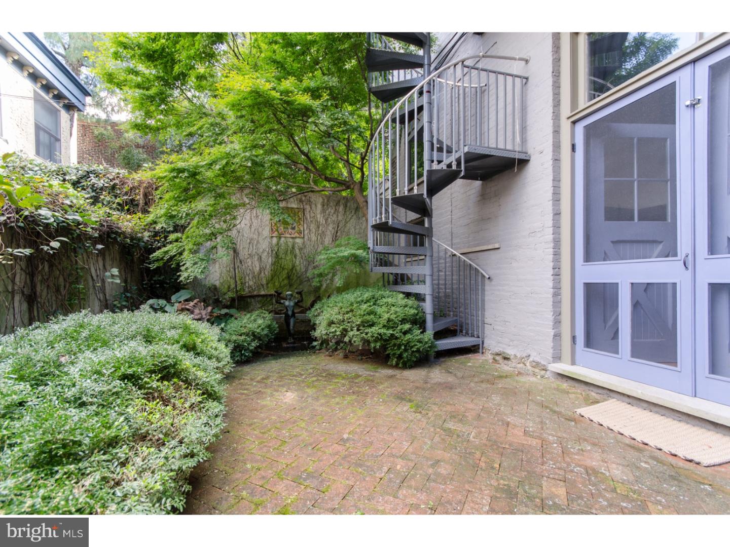 ART MUSEUM AREA - Residential