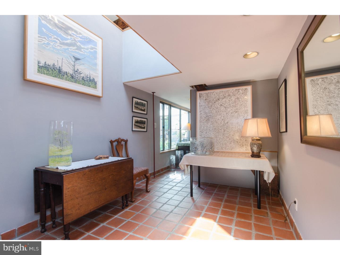 ART MUSEUM AREA - Residential