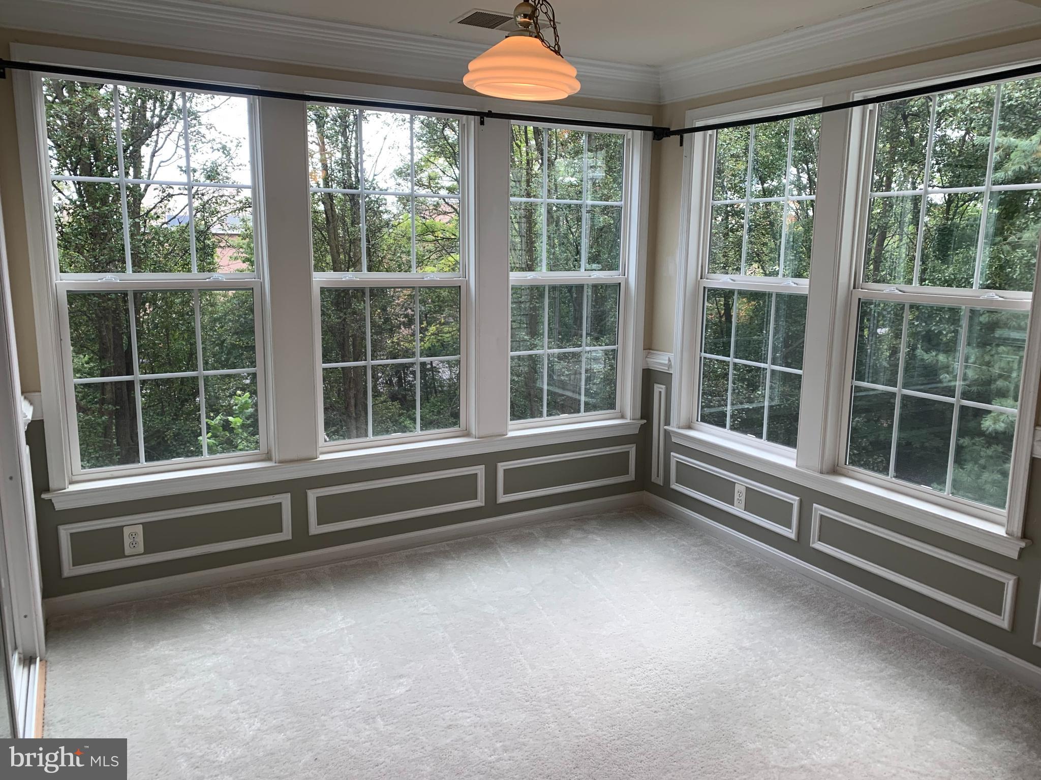 SOUTH MEADOWS - Residential