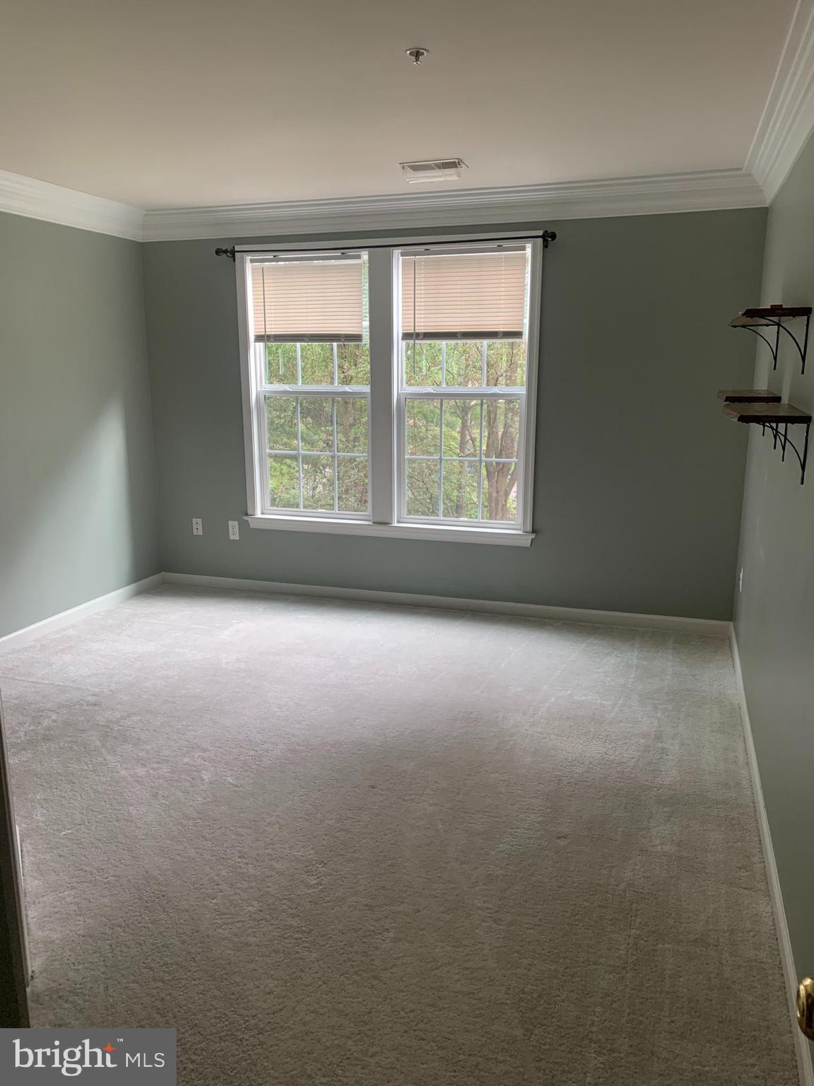 SOUTH MEADOWS - Residential