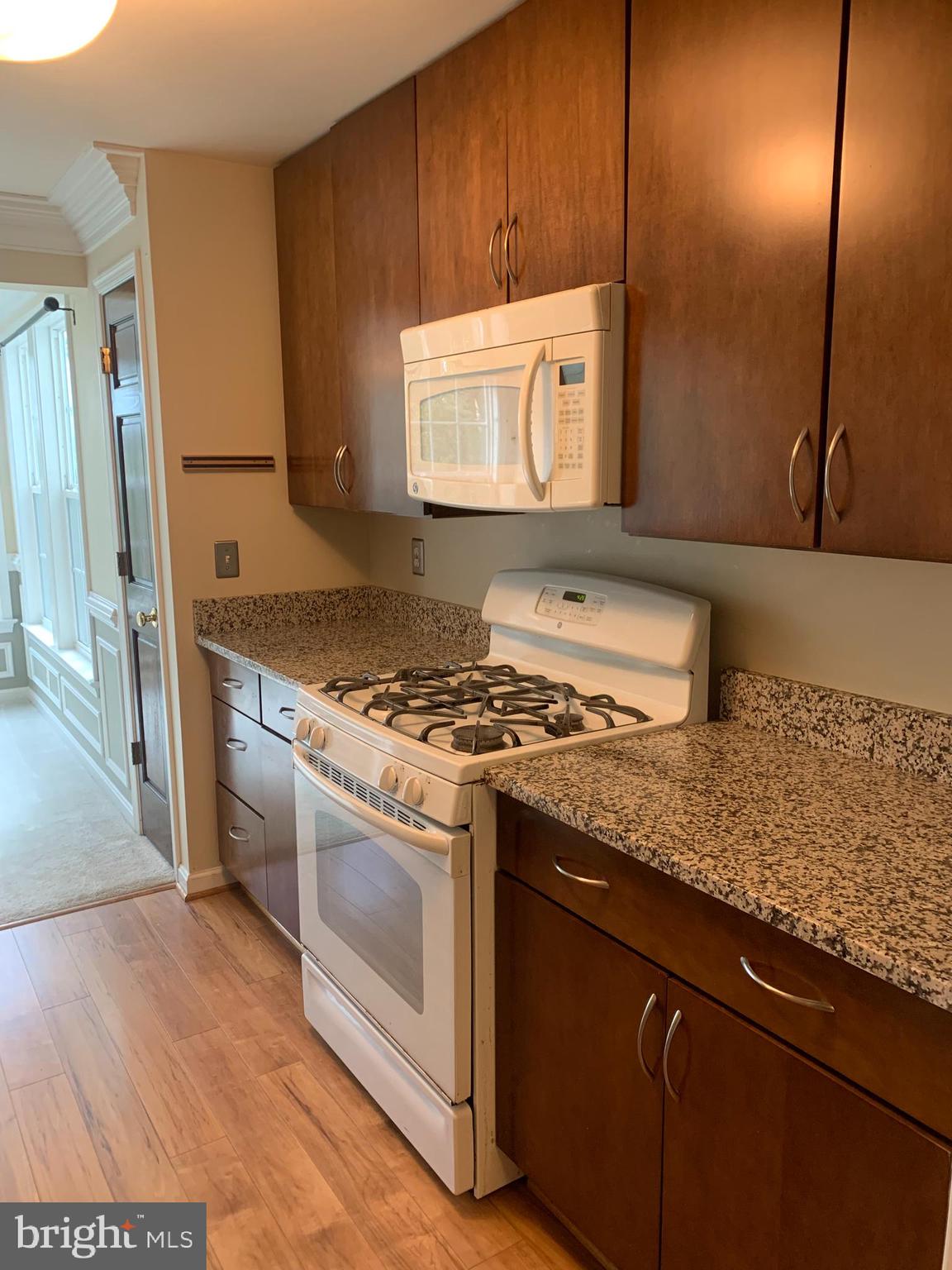 SOUTH MEADOWS - Residential