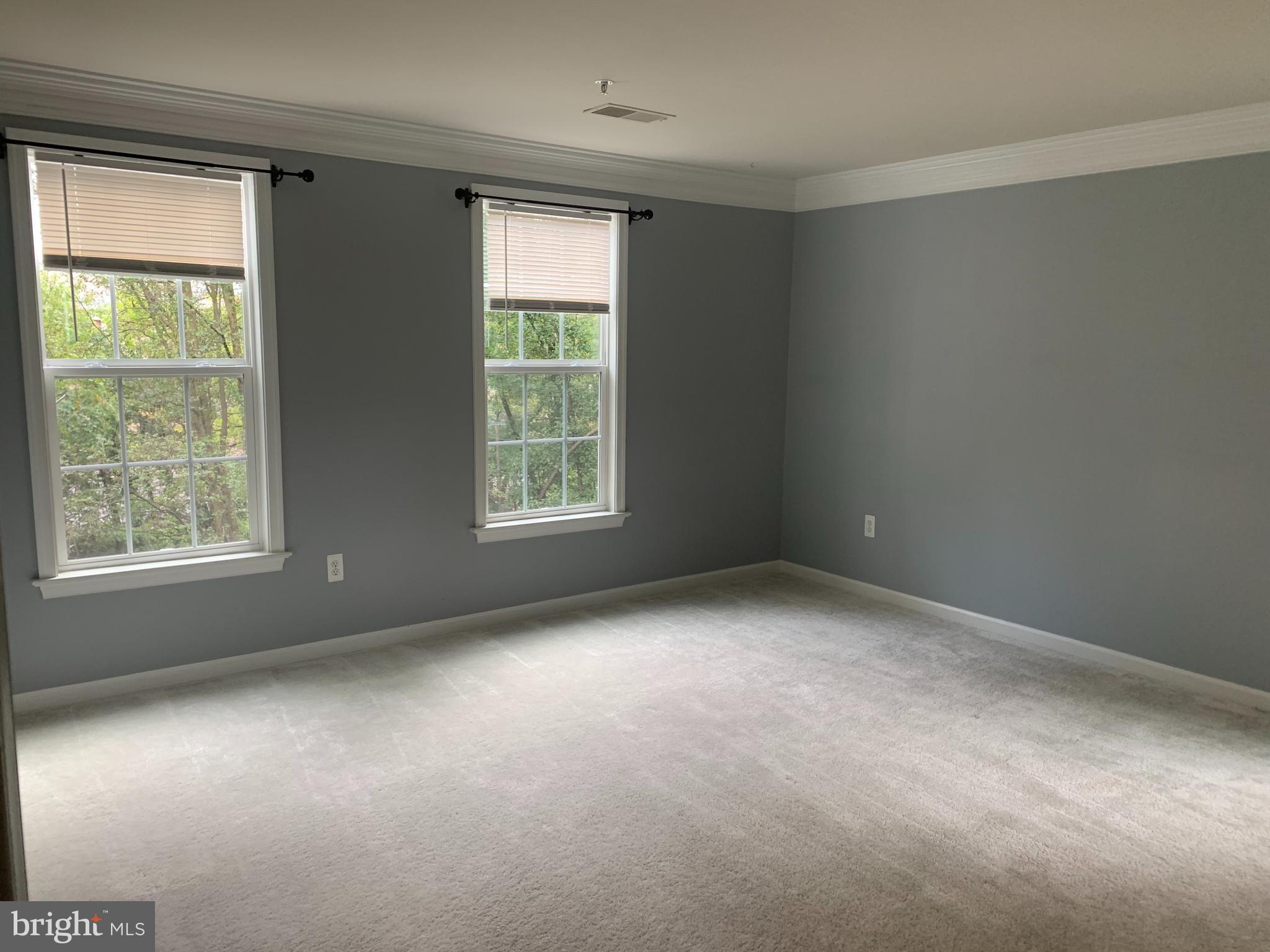 SOUTH MEADOWS - Residential