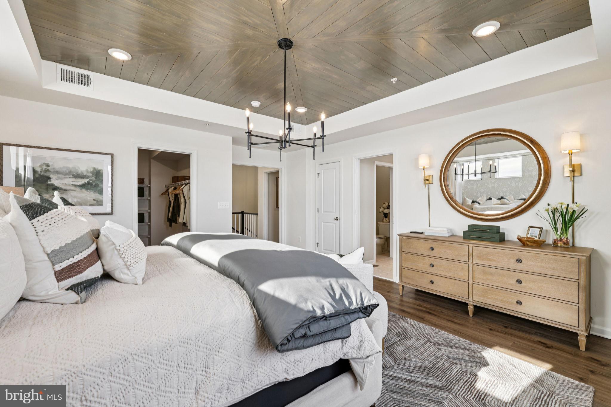 MONTGOMERY VILLAGE - Residential