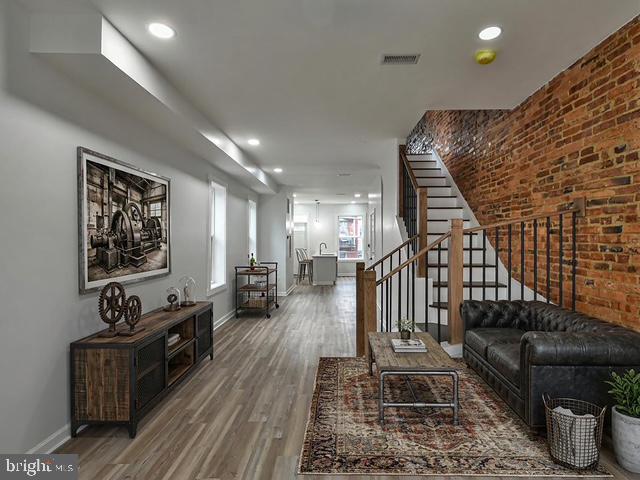 MOSHER - Residential