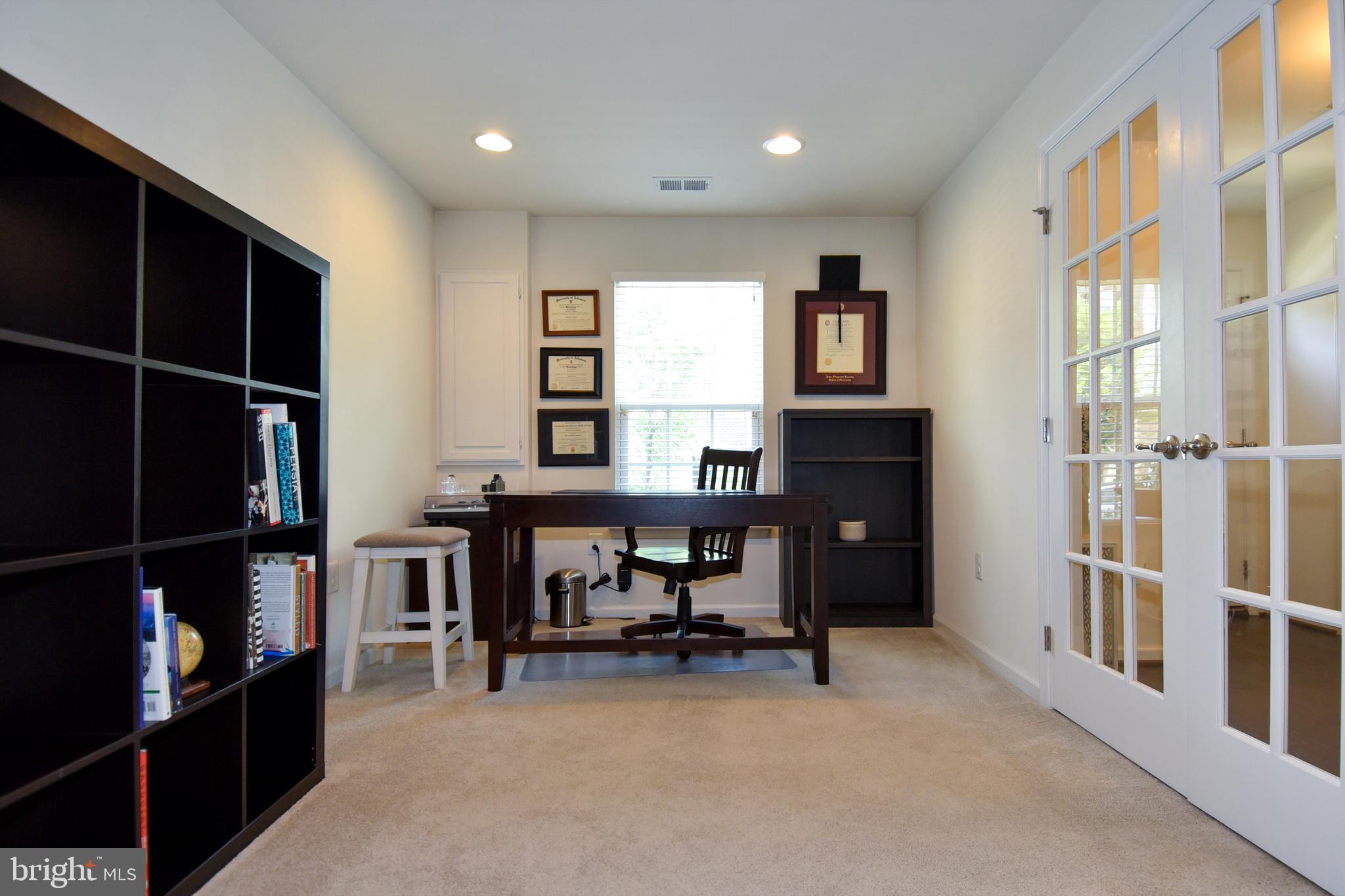 GREENBELT STATION - Residential