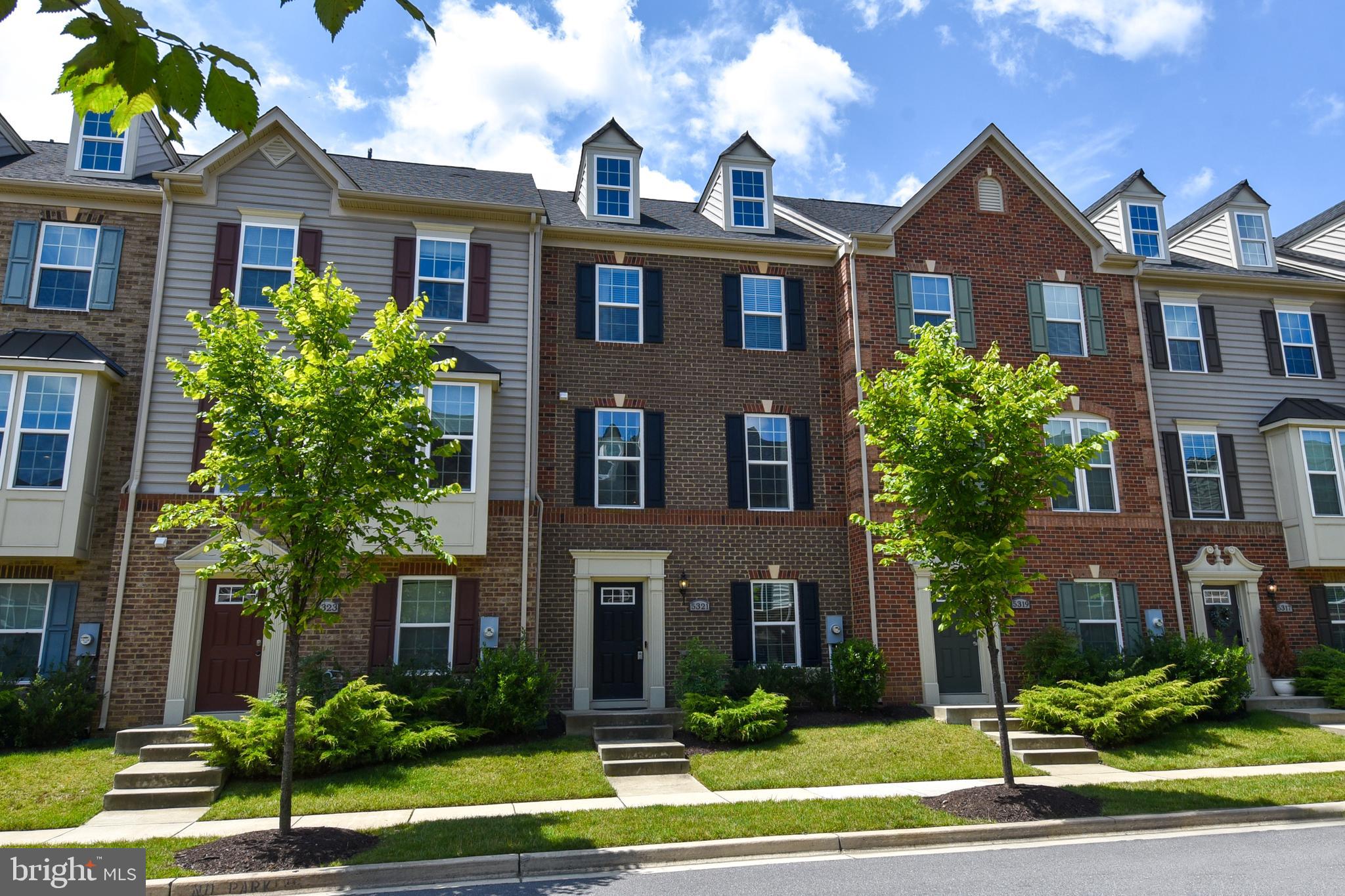 GREENBELT STATION - Residential