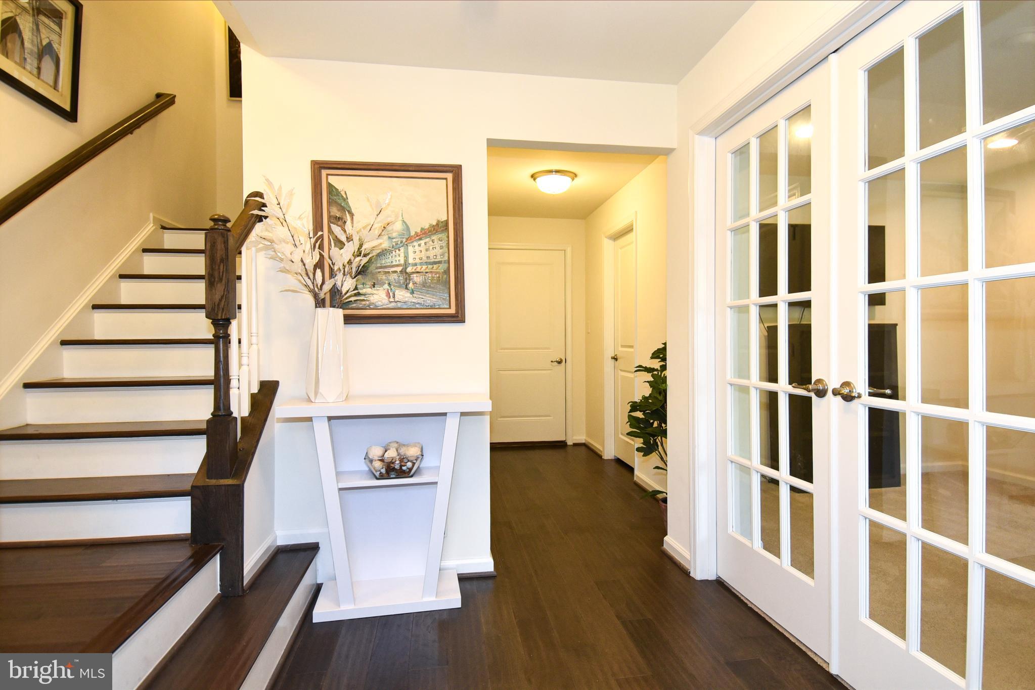 GREENBELT STATION - Residential