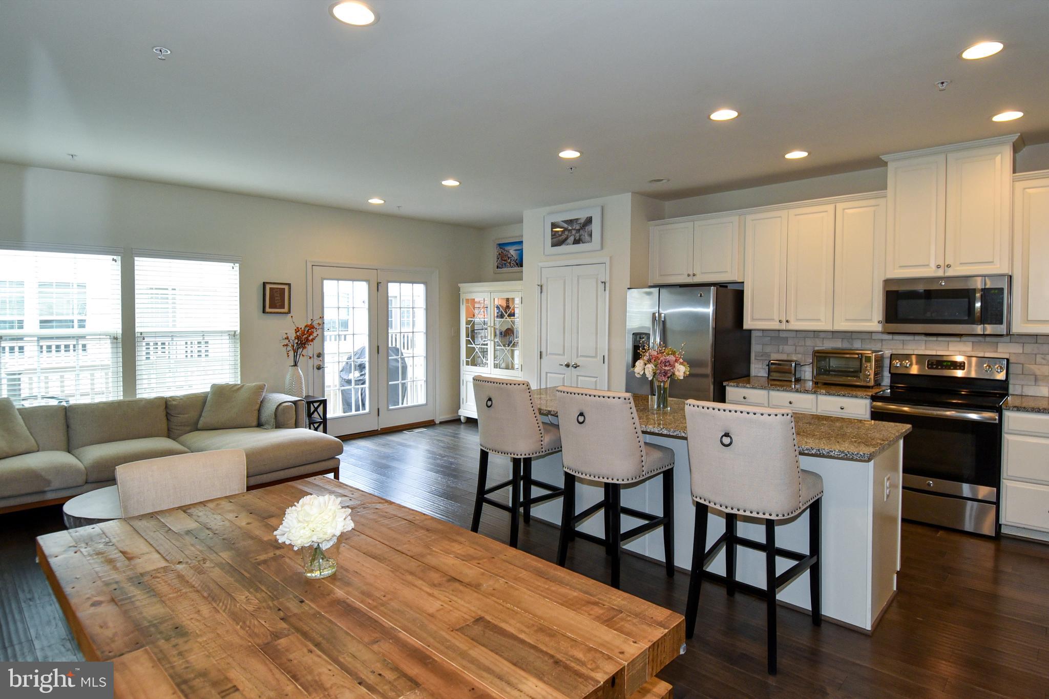 GREENBELT STATION - Residential