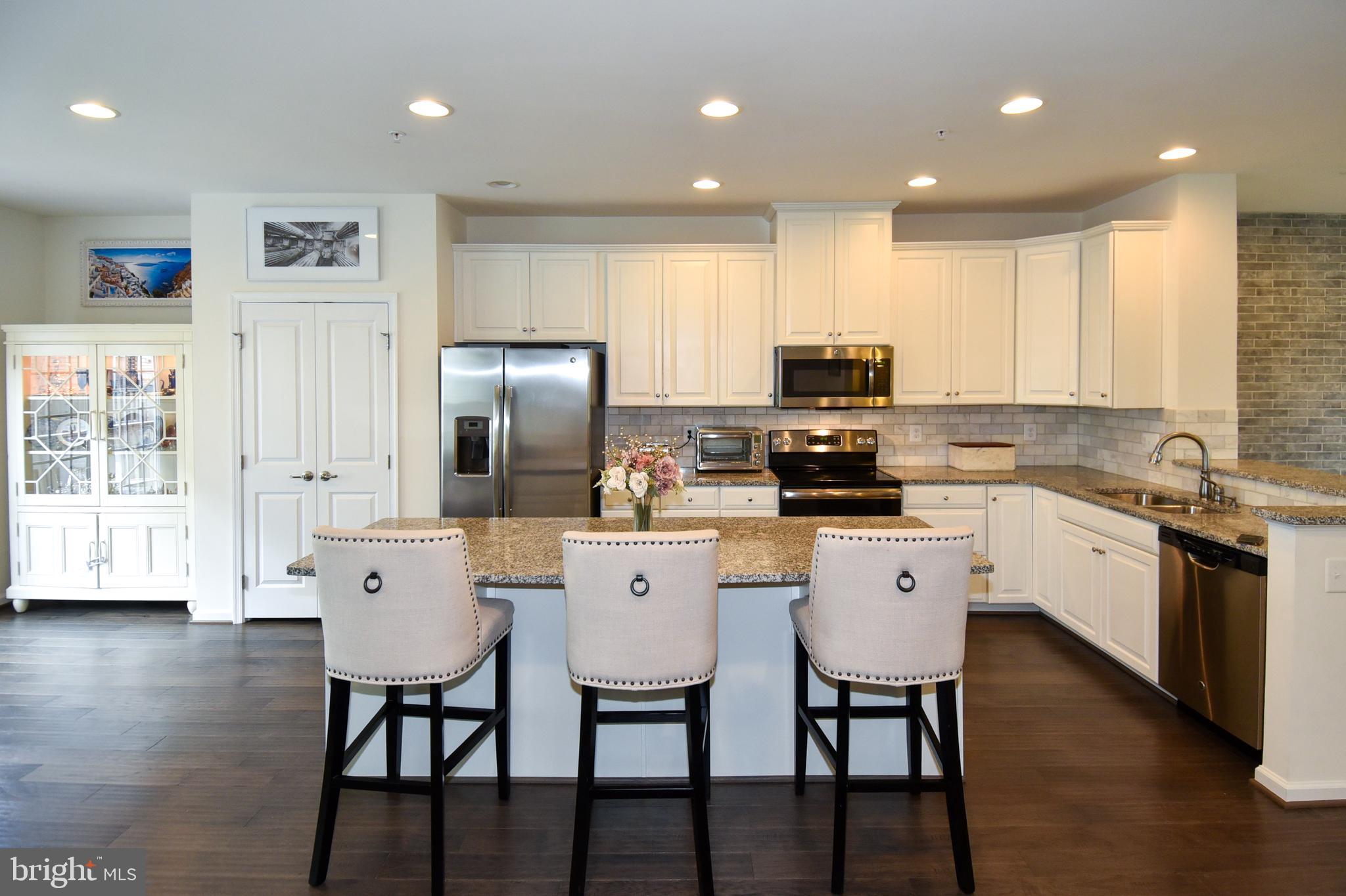 GREENBELT STATION - Residential