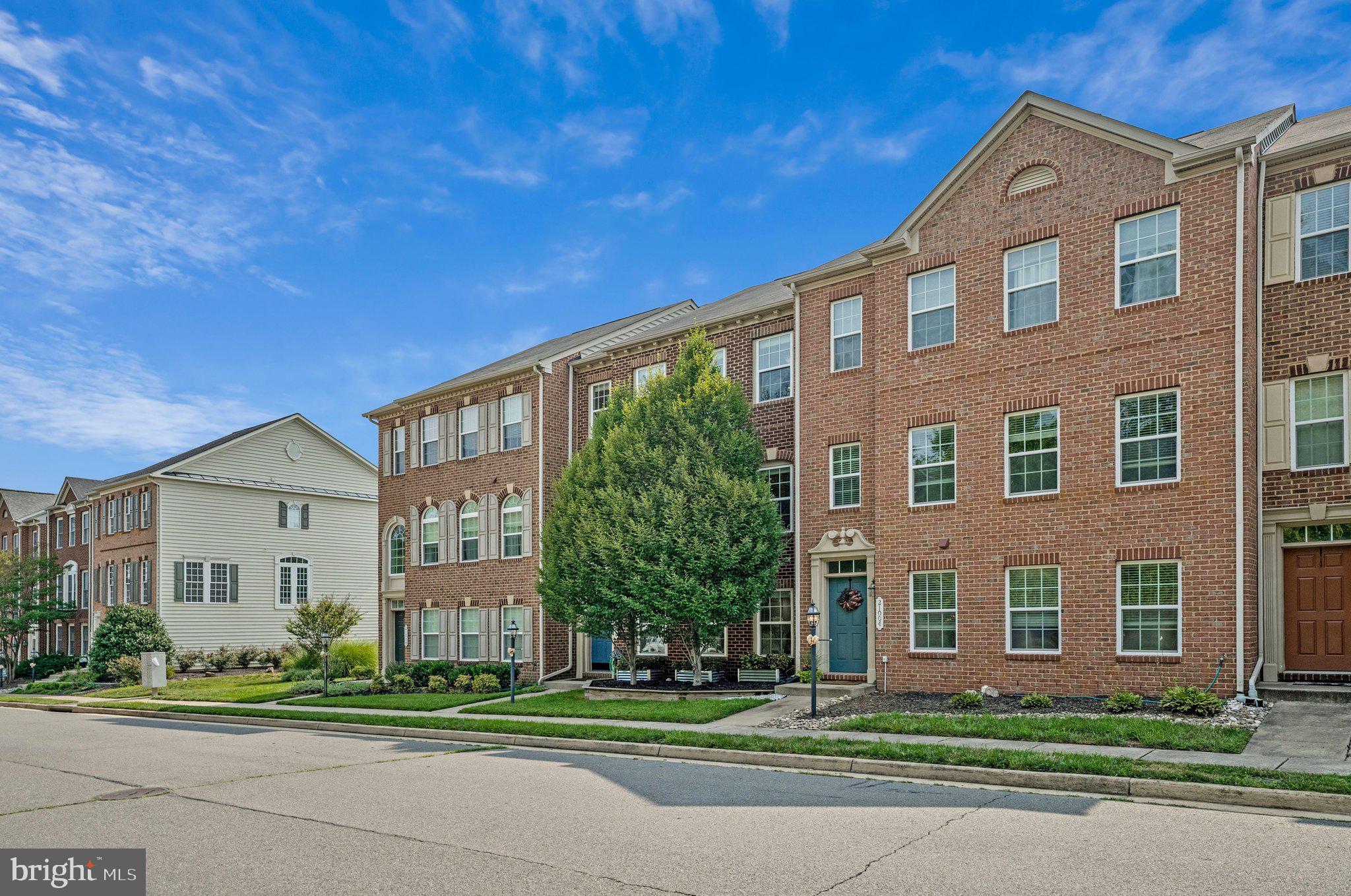 21002 COURTLAND VILLAGE DRIVE