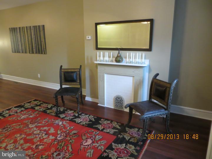 EAST FALLS - Residential