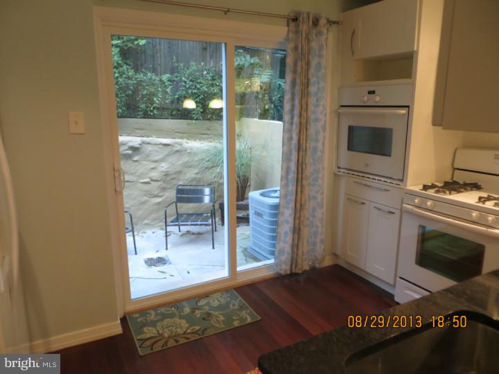 EAST FALLS - Residential