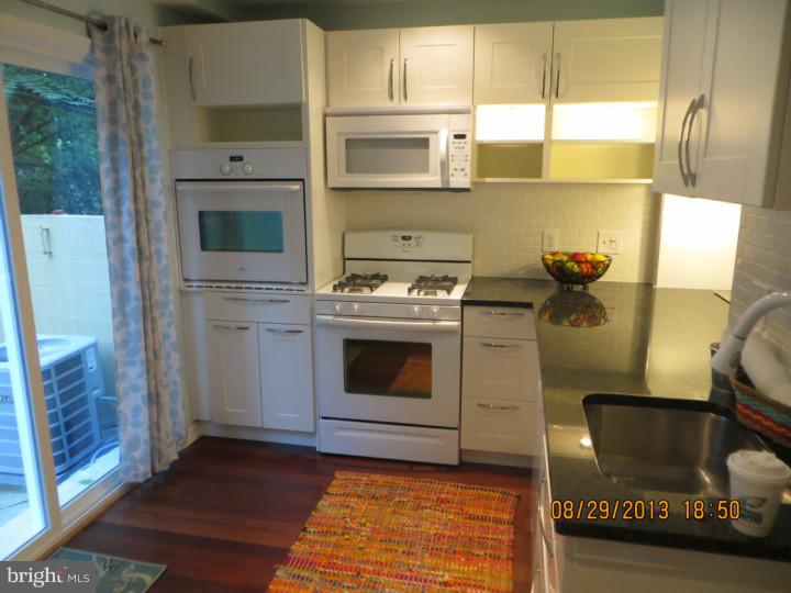 EAST FALLS - Residential