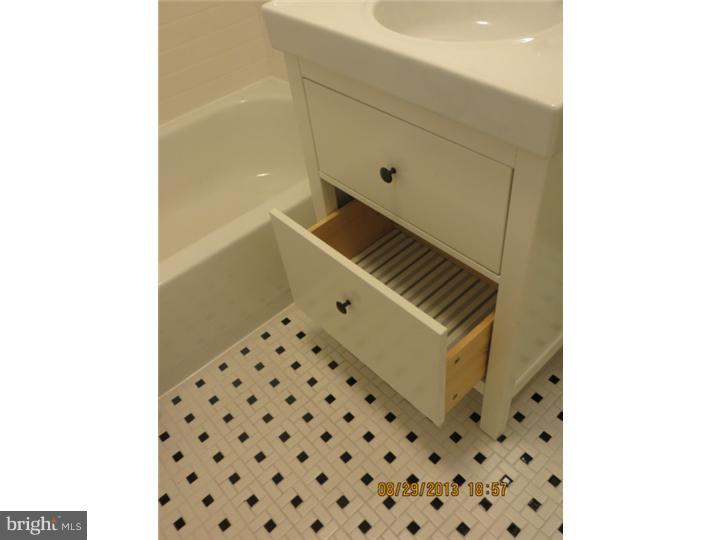 EAST FALLS - Residential