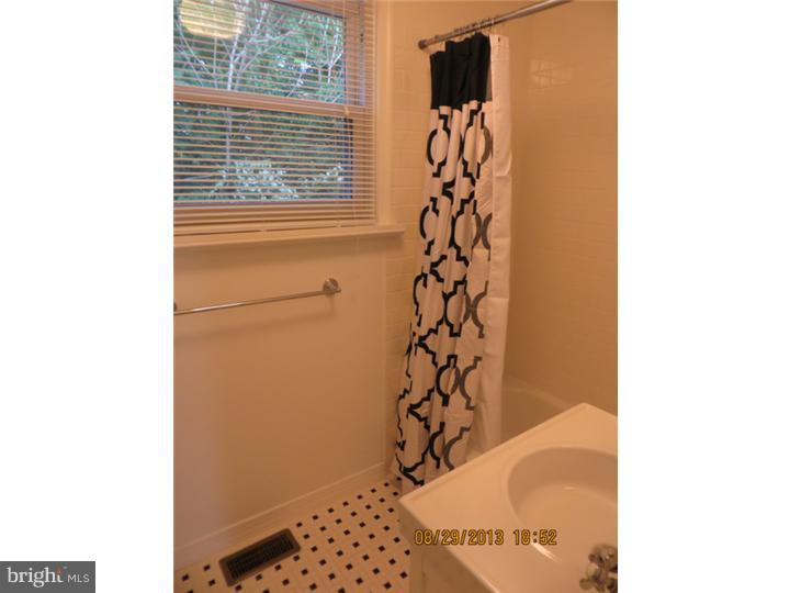 EAST FALLS - Residential