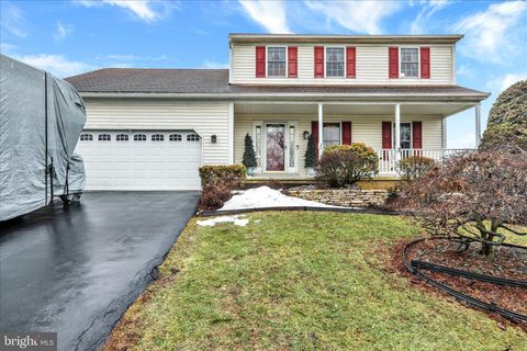 Homes For Sale - 712 Pearl Street<br/> BIRDSBORO, PA 19508