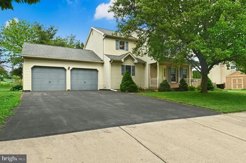 Homes For Sale - 4245 Alder Road<br/> BETHLEHEM, PA 18020