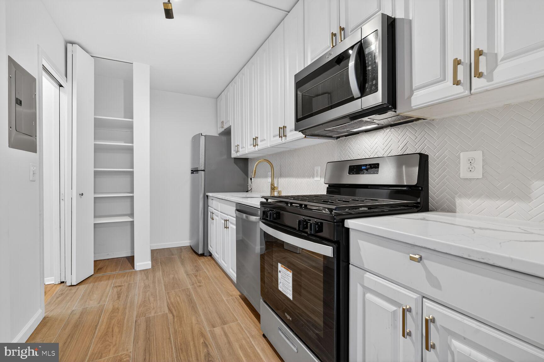 WILLOUGHBY OF CHEVY CHASE - Residential