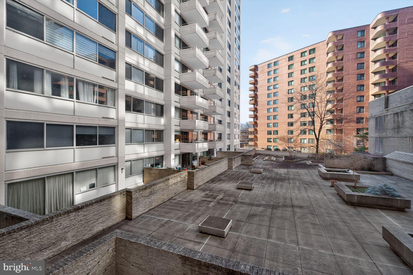 WILLOUGHBY OF CHEVY CHASE - Residential