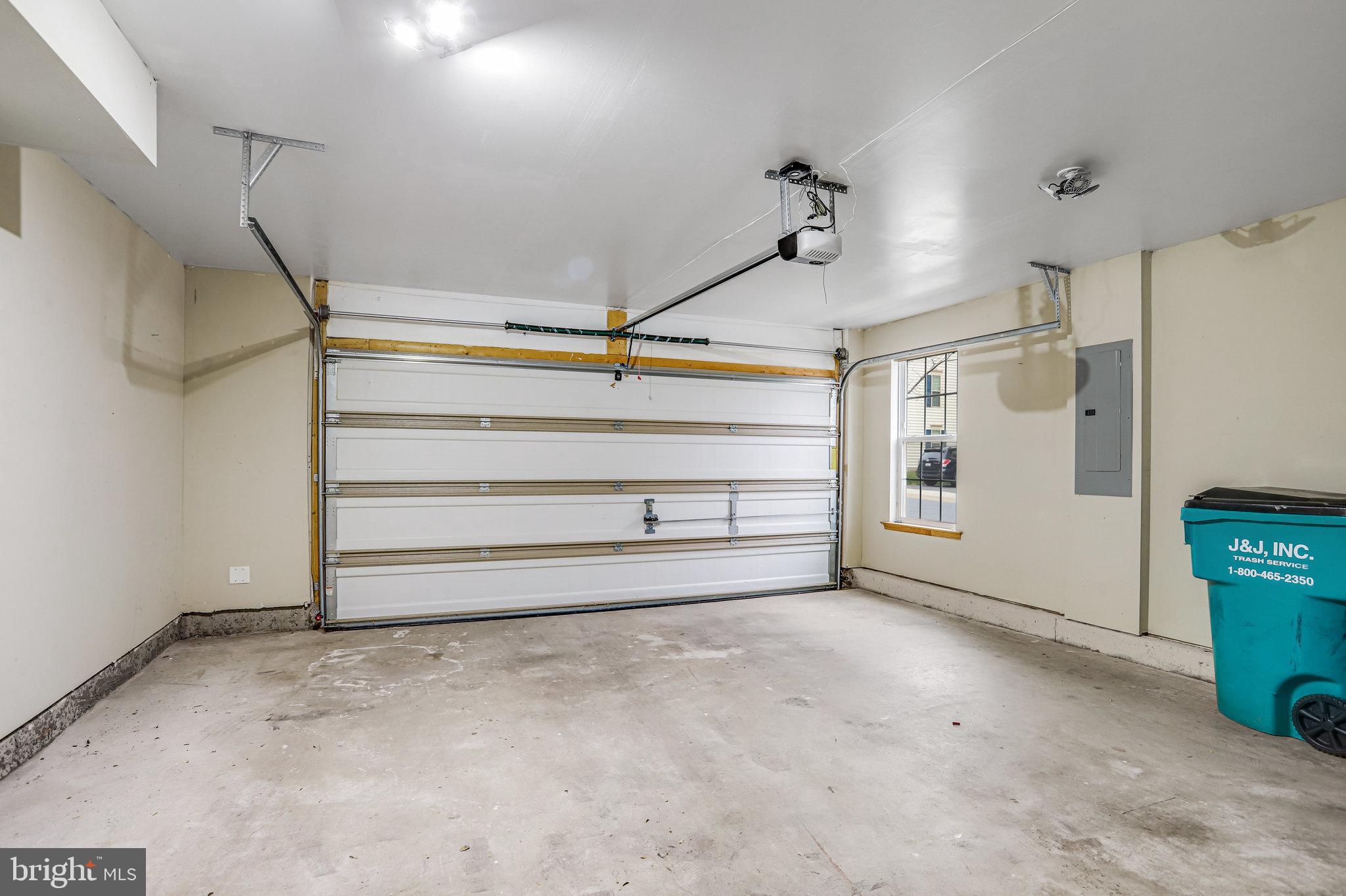 JEFFERSON PLACE - Residential Lease