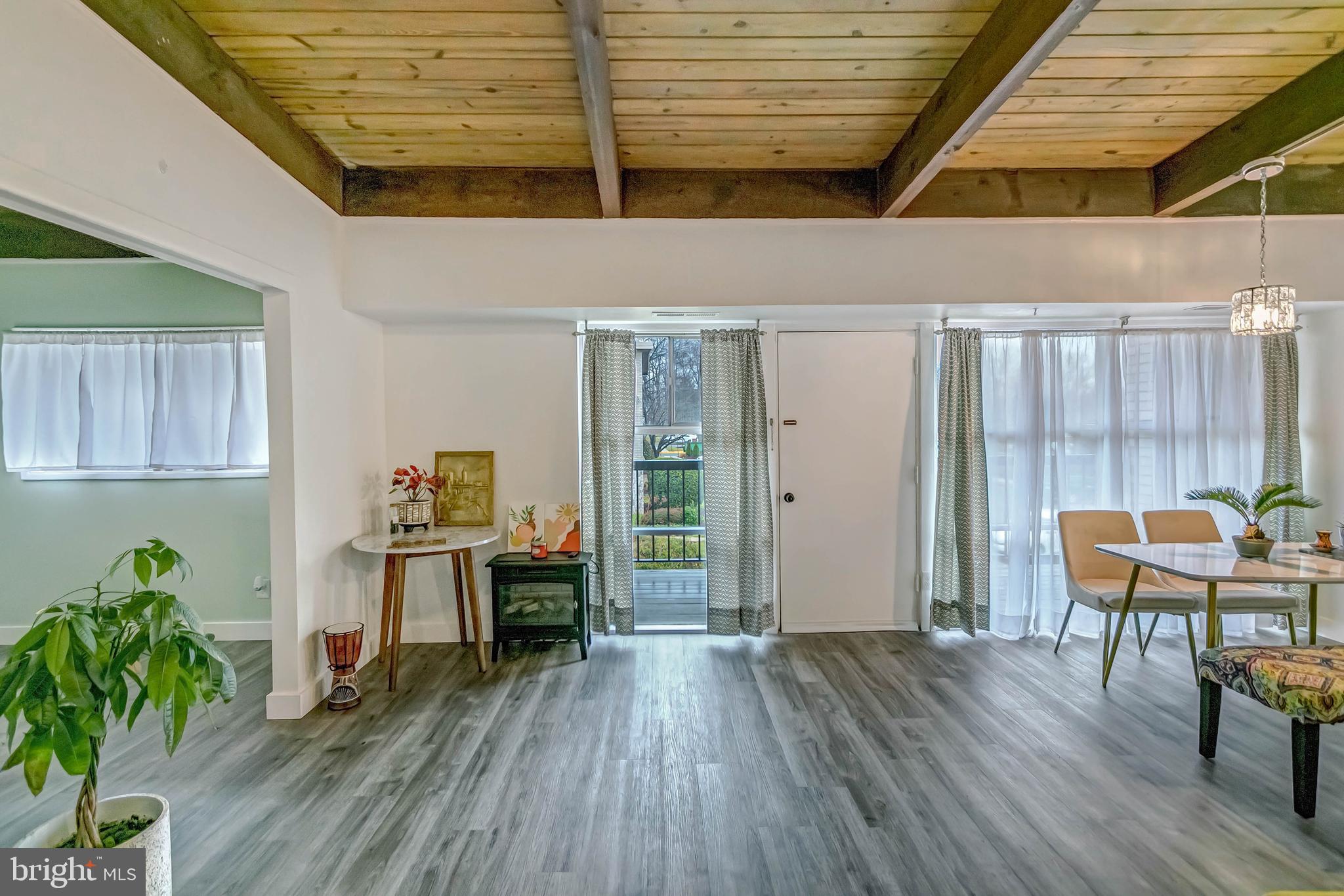 FAIRFAX HERITAGE - Residential