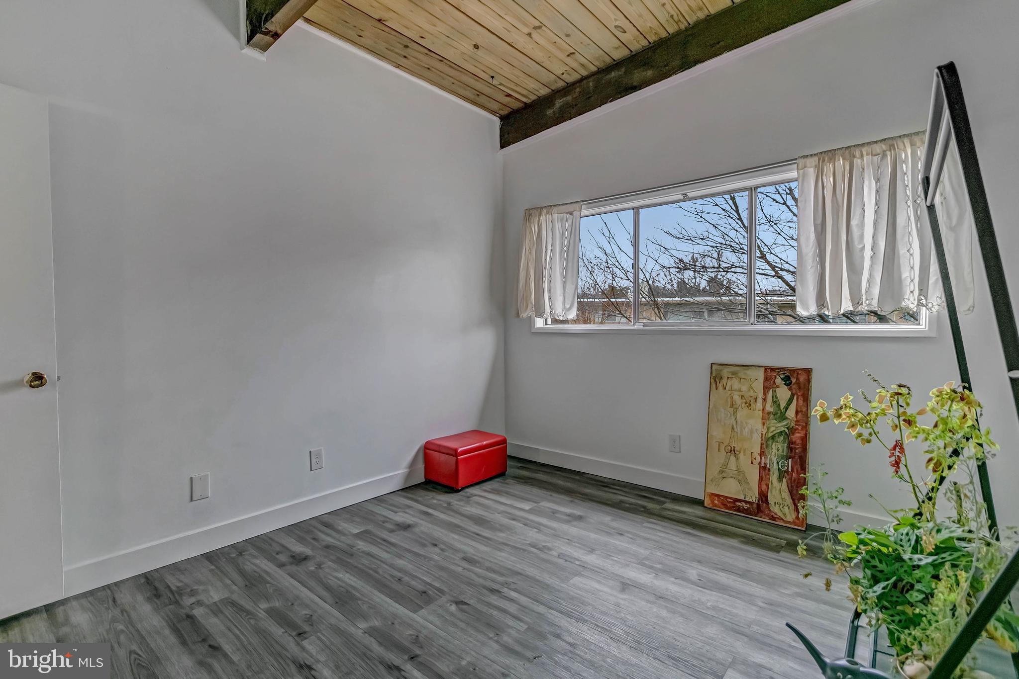 FAIRFAX HERITAGE - Residential