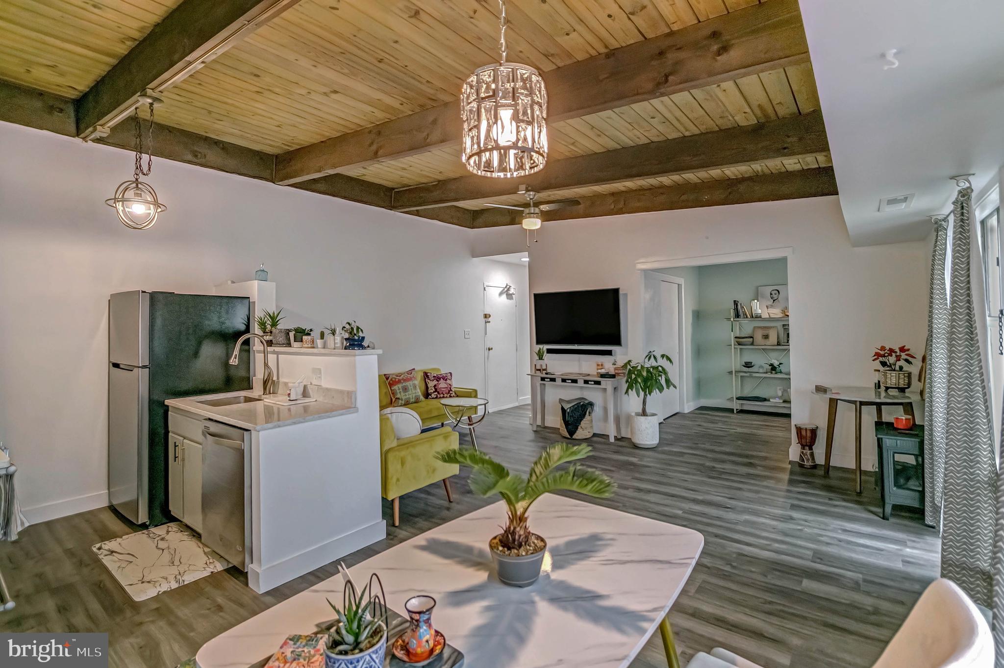 FAIRFAX HERITAGE - Residential