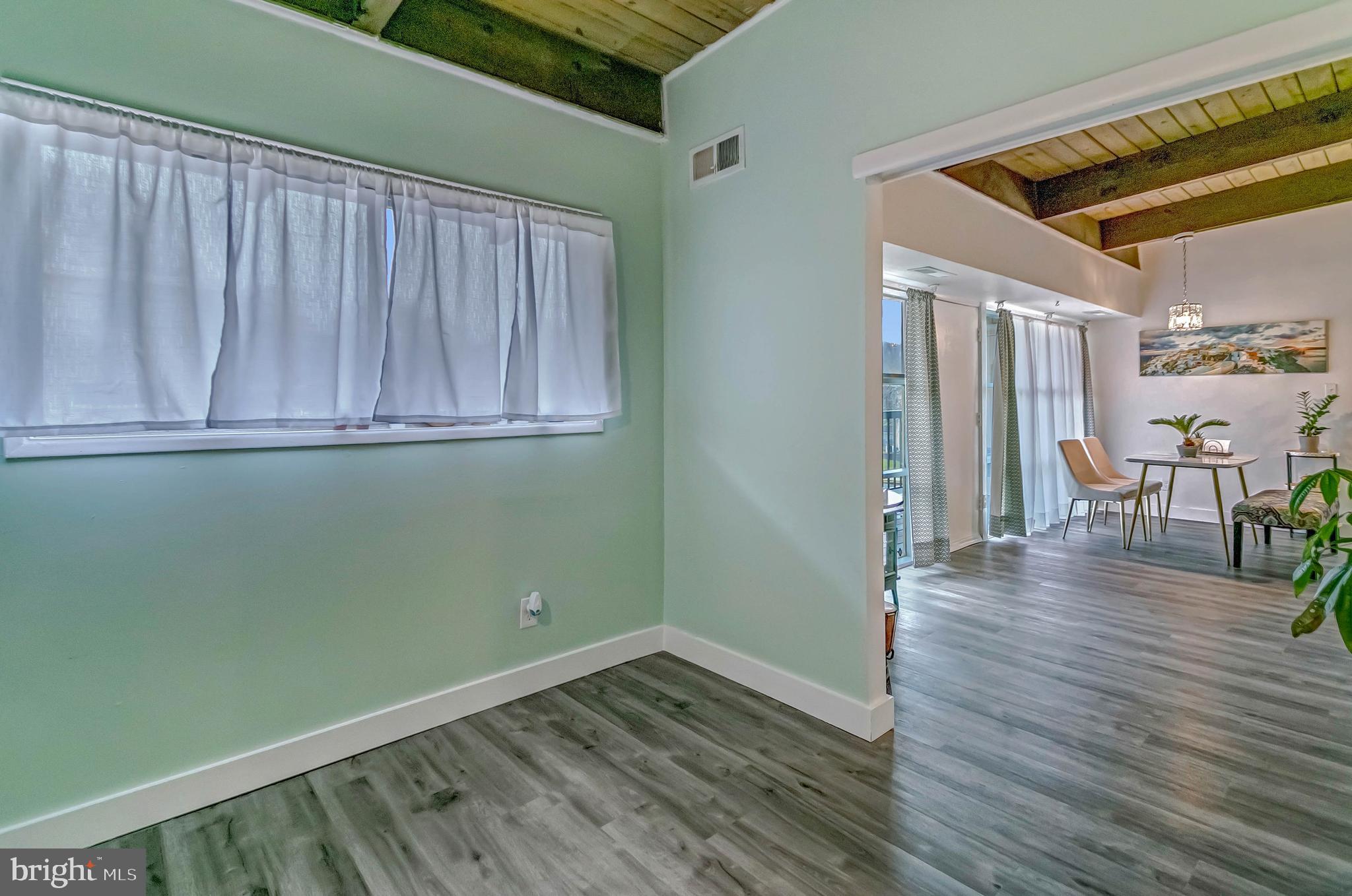 FAIRFAX HERITAGE - Residential