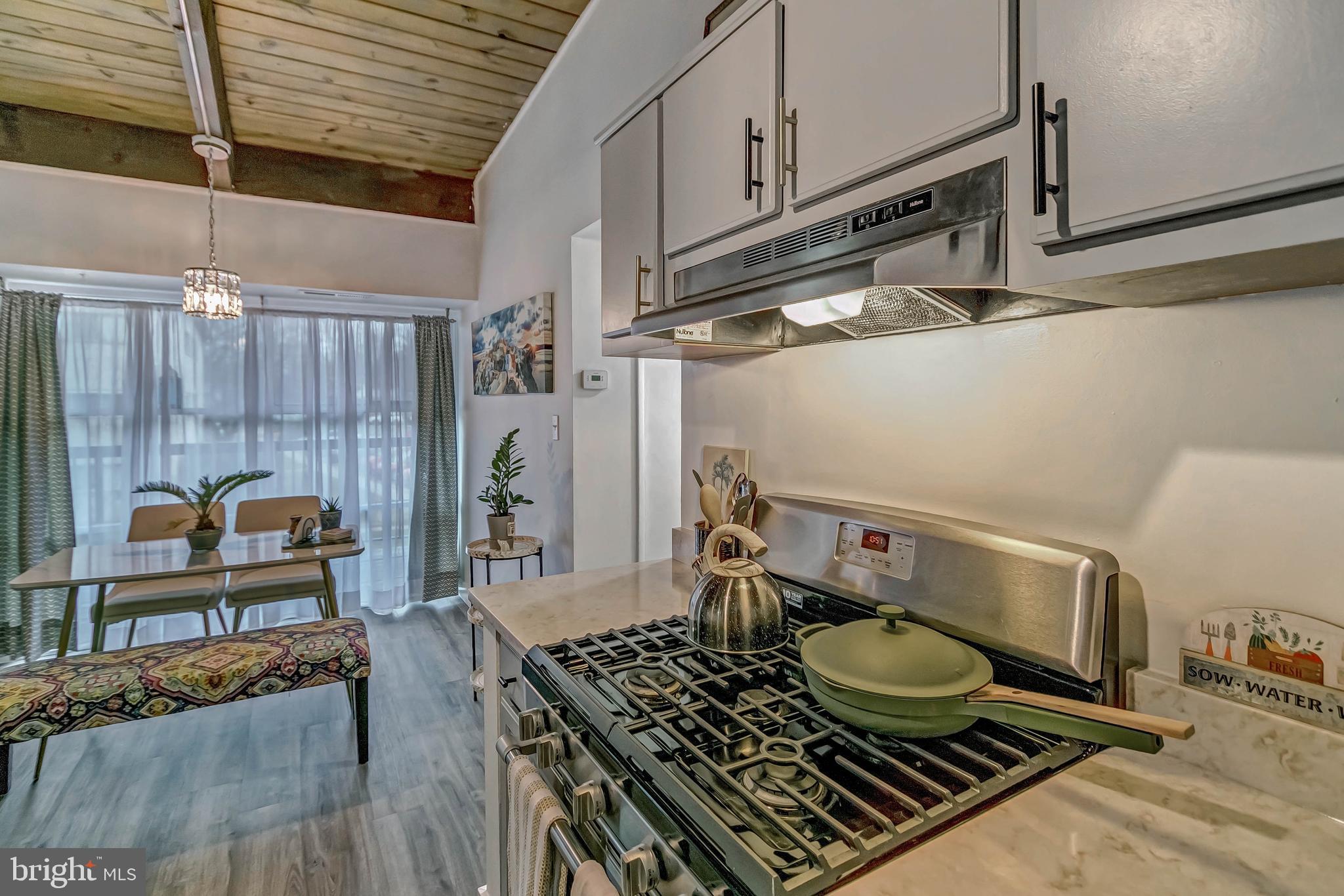 FAIRFAX HERITAGE - Residential