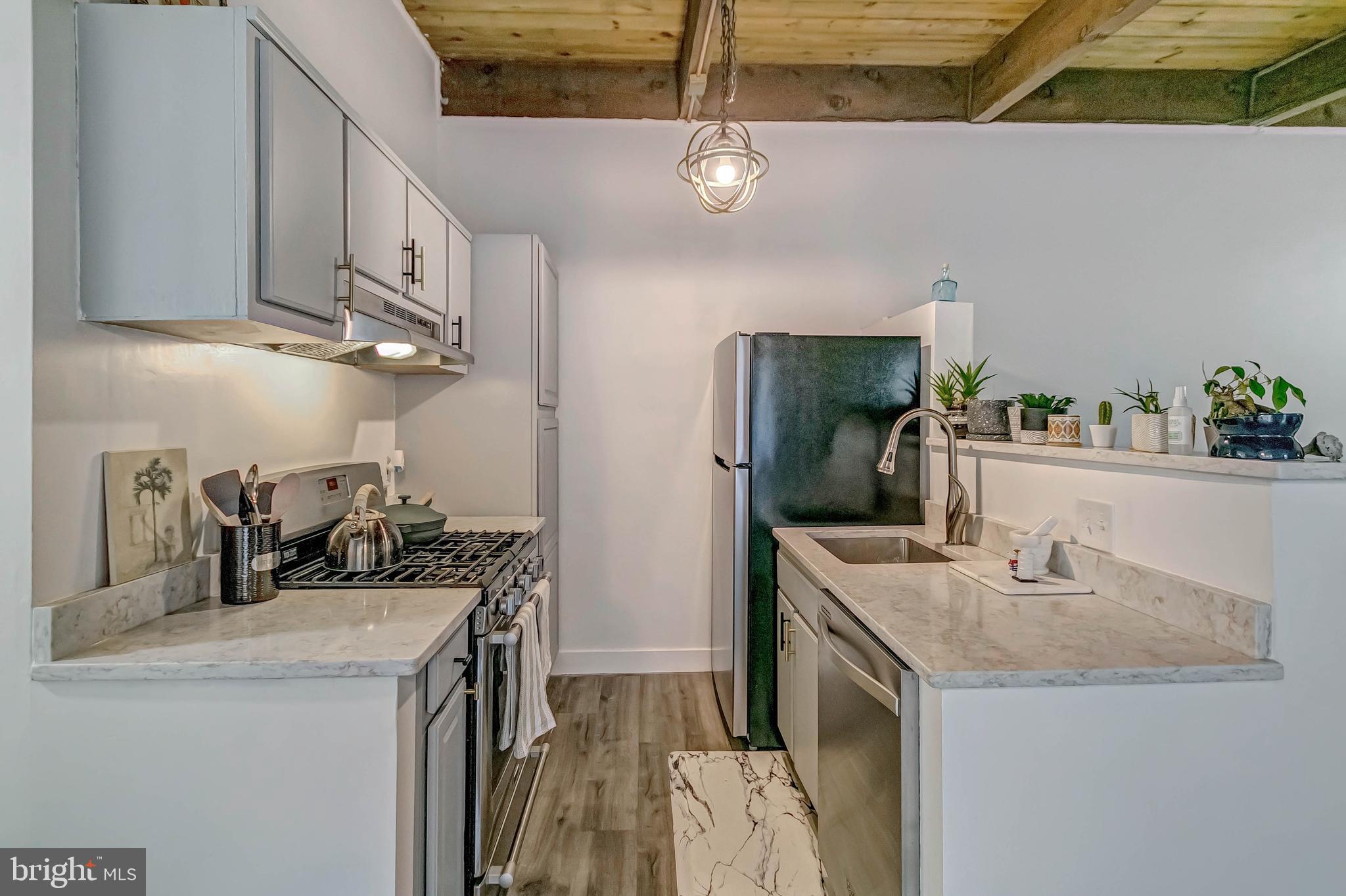 FAIRFAX HERITAGE - Residential