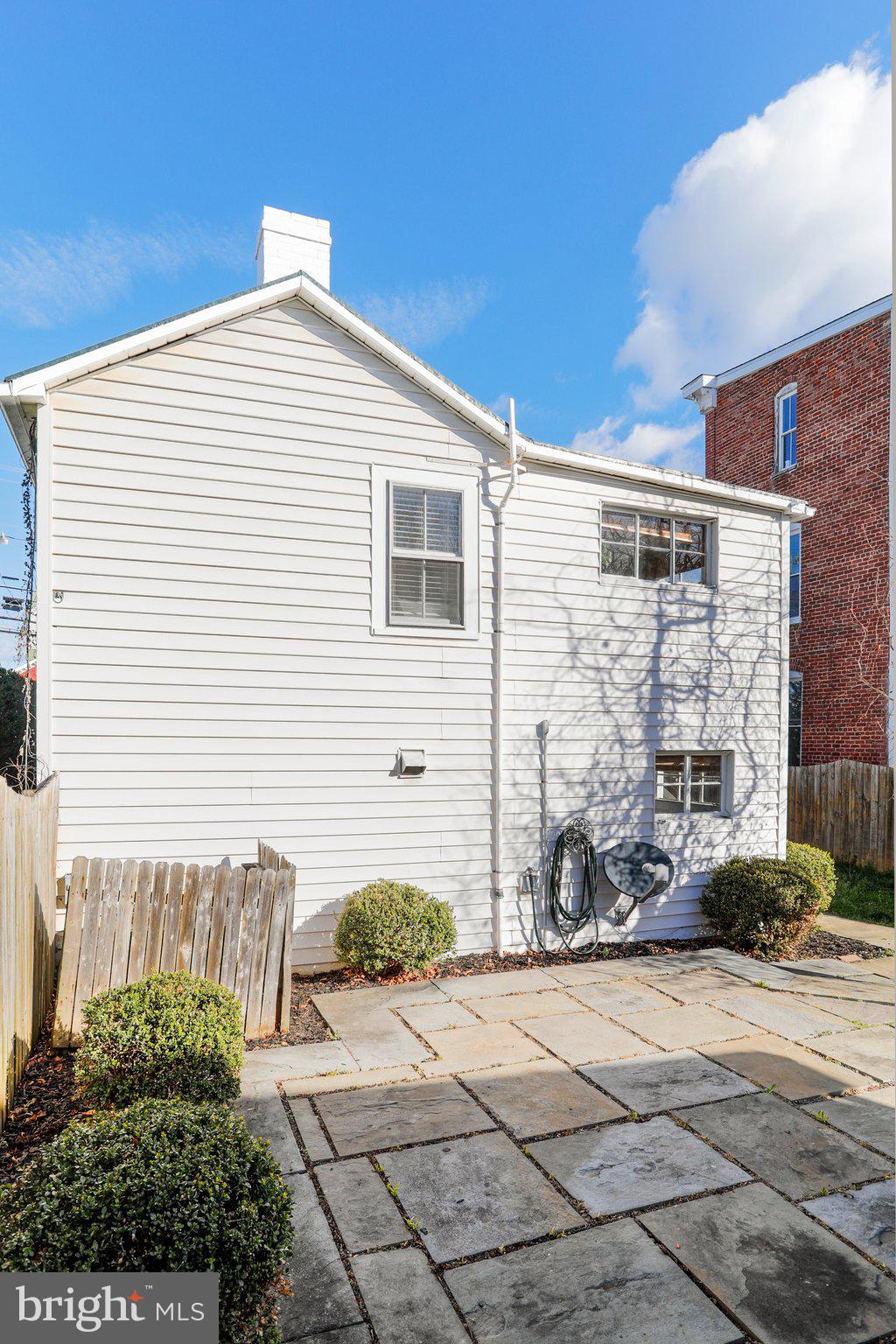 CHARLES TOWN - Residential