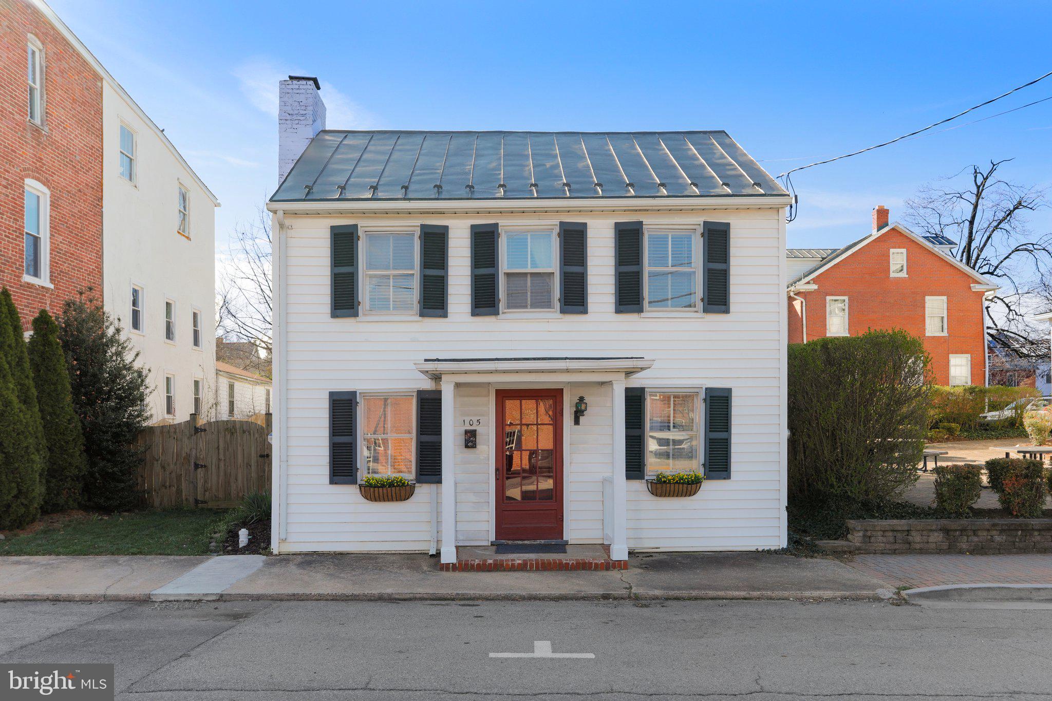 CHARLES TOWN - Residential