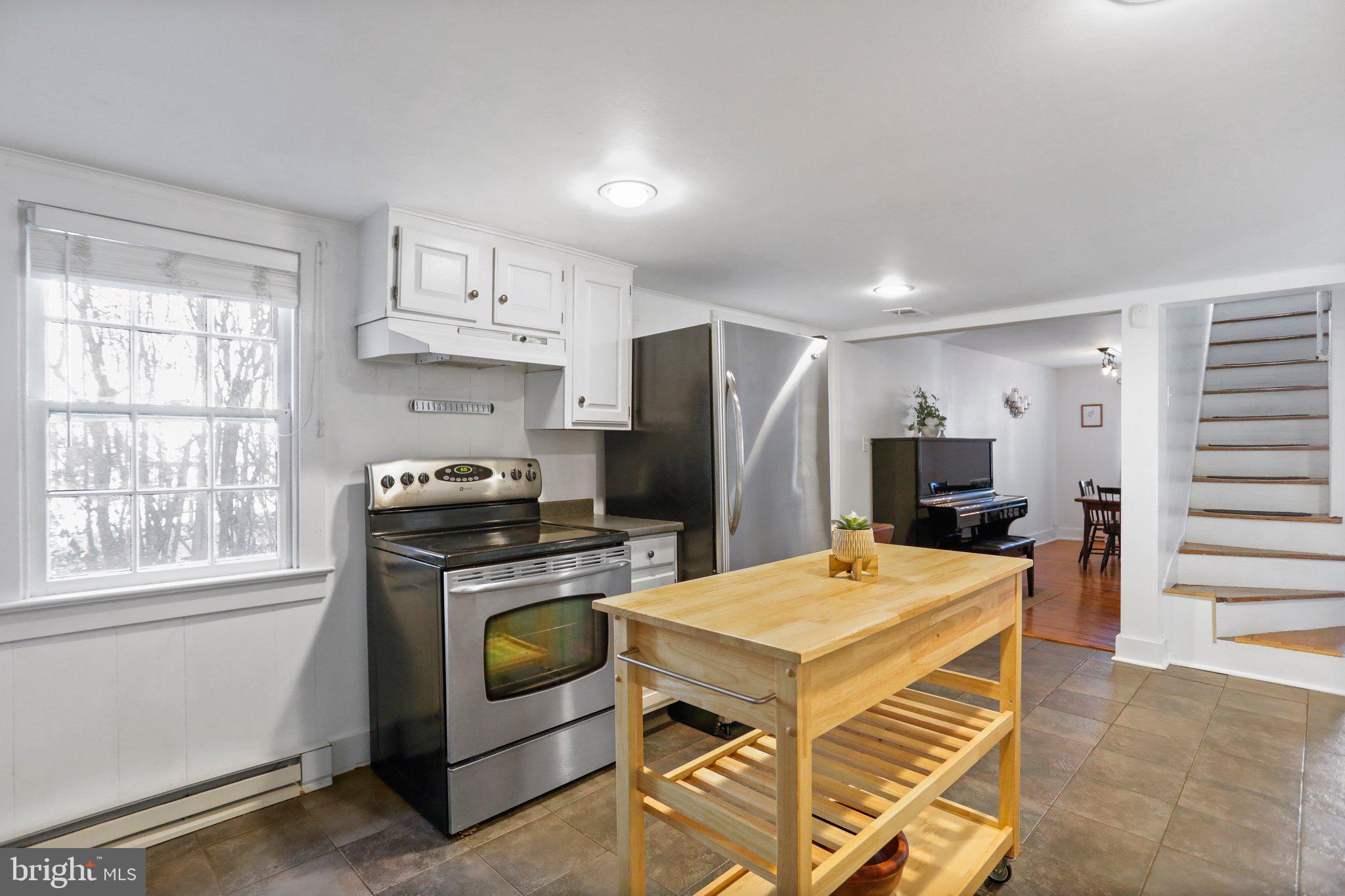 CHARLES TOWN - Residential