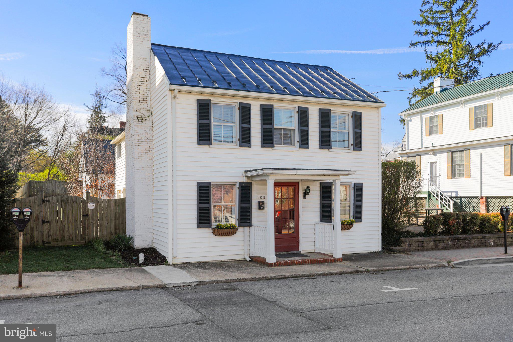 CHARLES TOWN - Residential