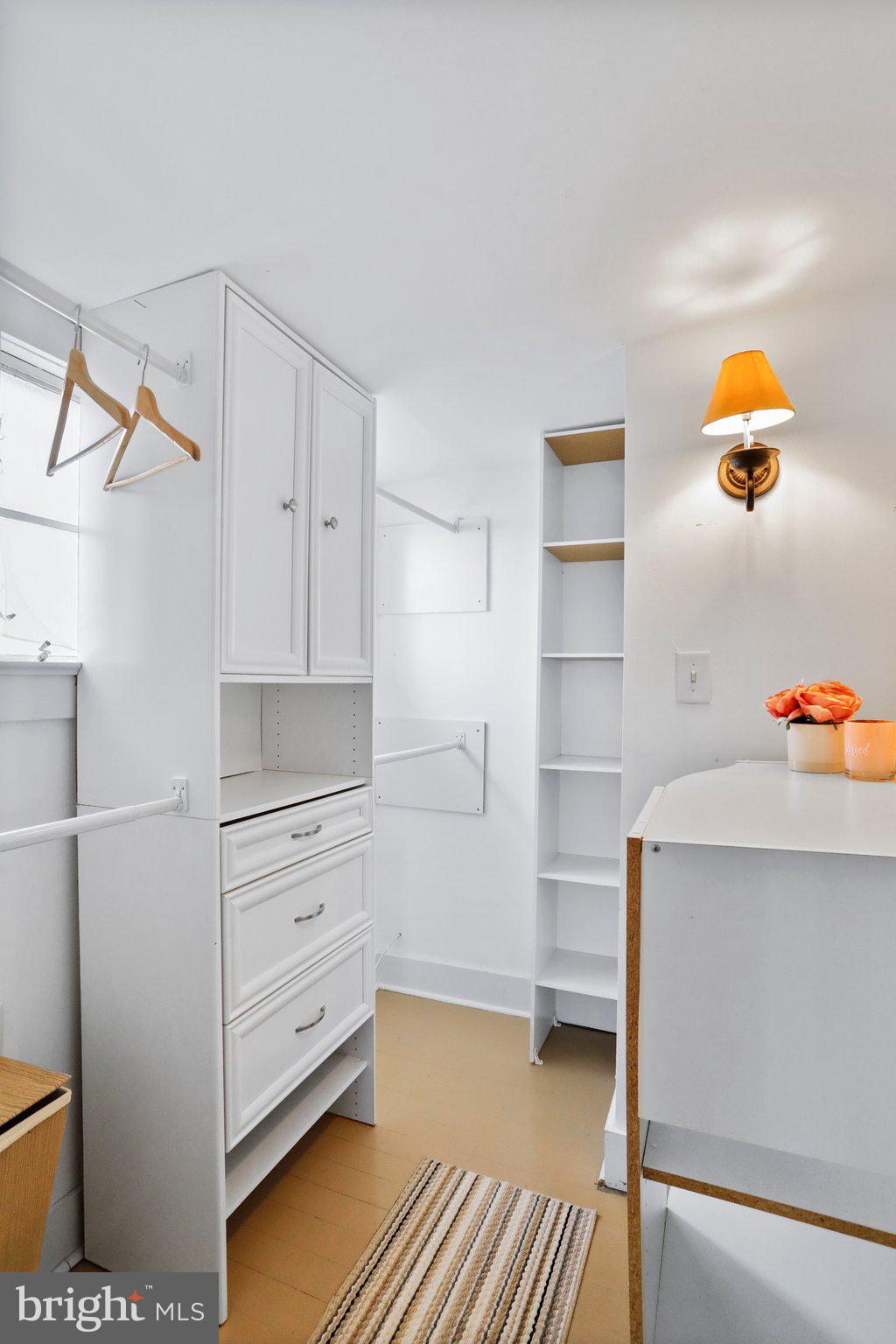 CHARLES TOWN - Residential