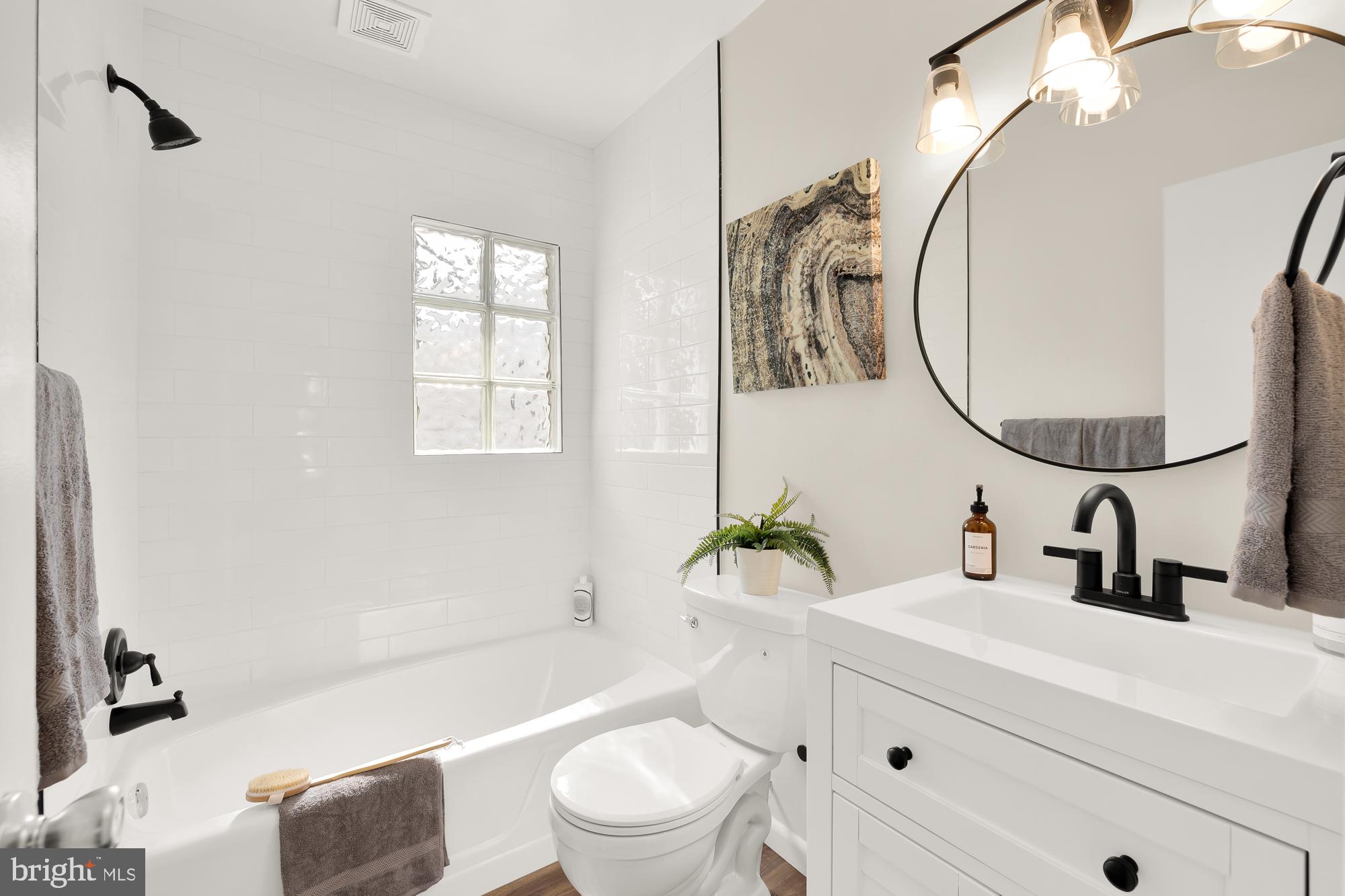 GLENCARLYN - Residential