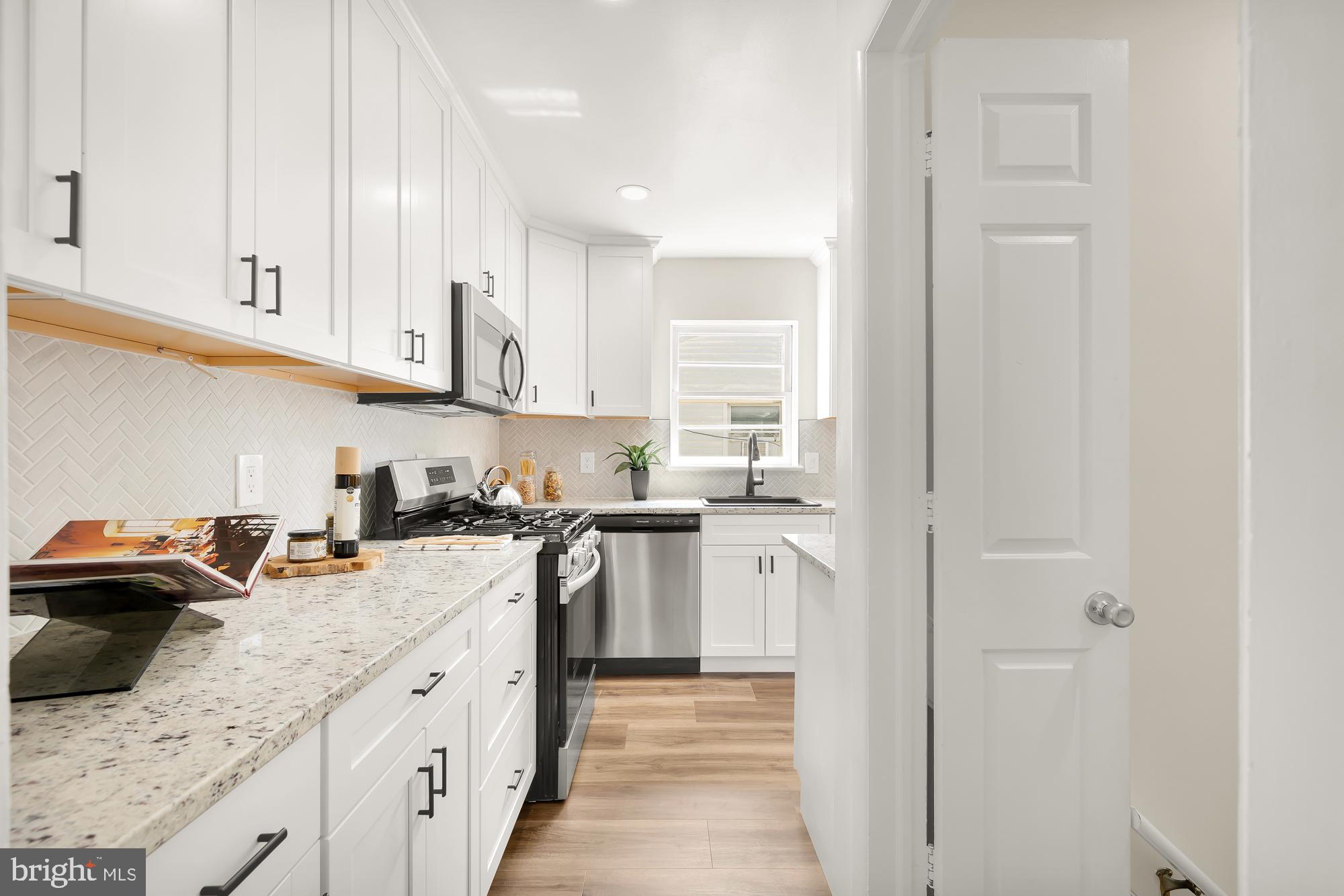 GLENCARLYN - Residential