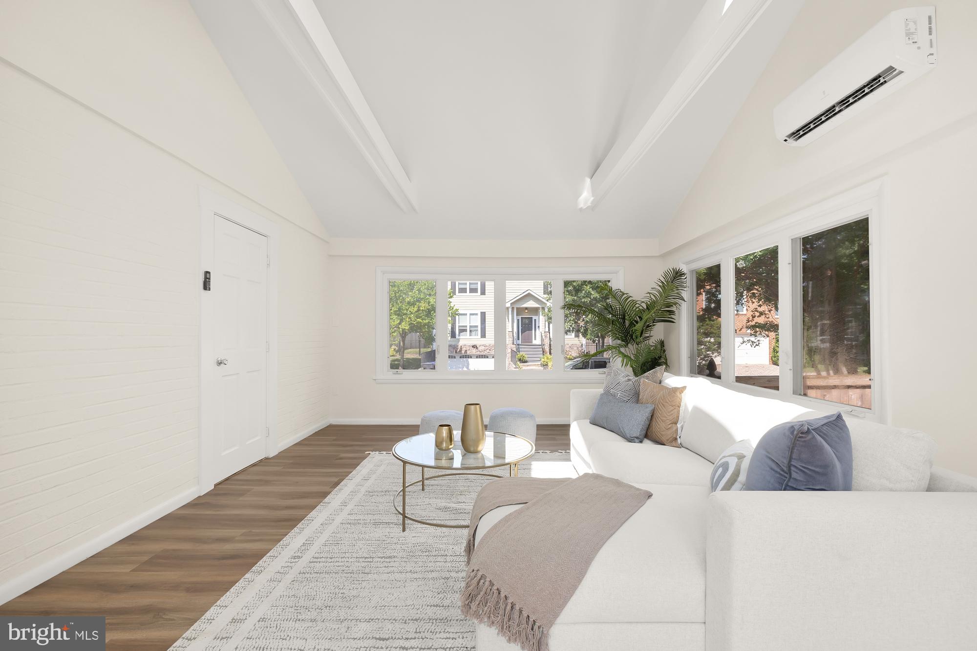 GLENCARLYN - Residential