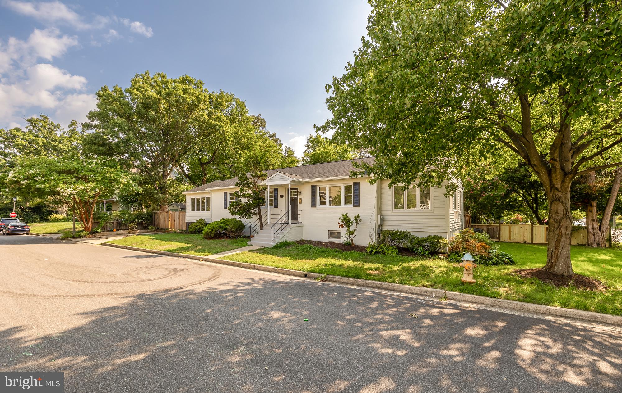 GLENCARLYN - Residential