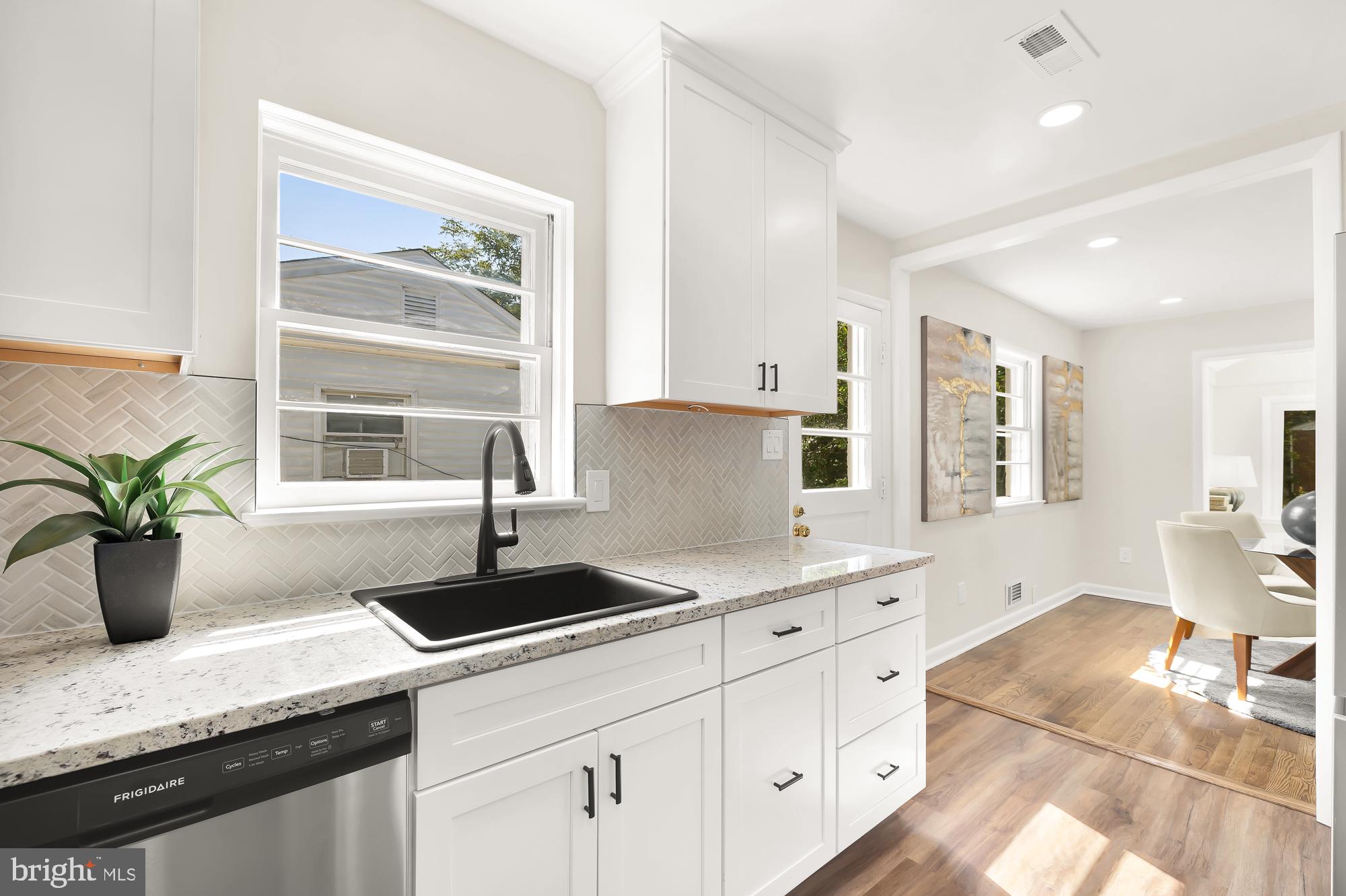 GLENCARLYN - Residential