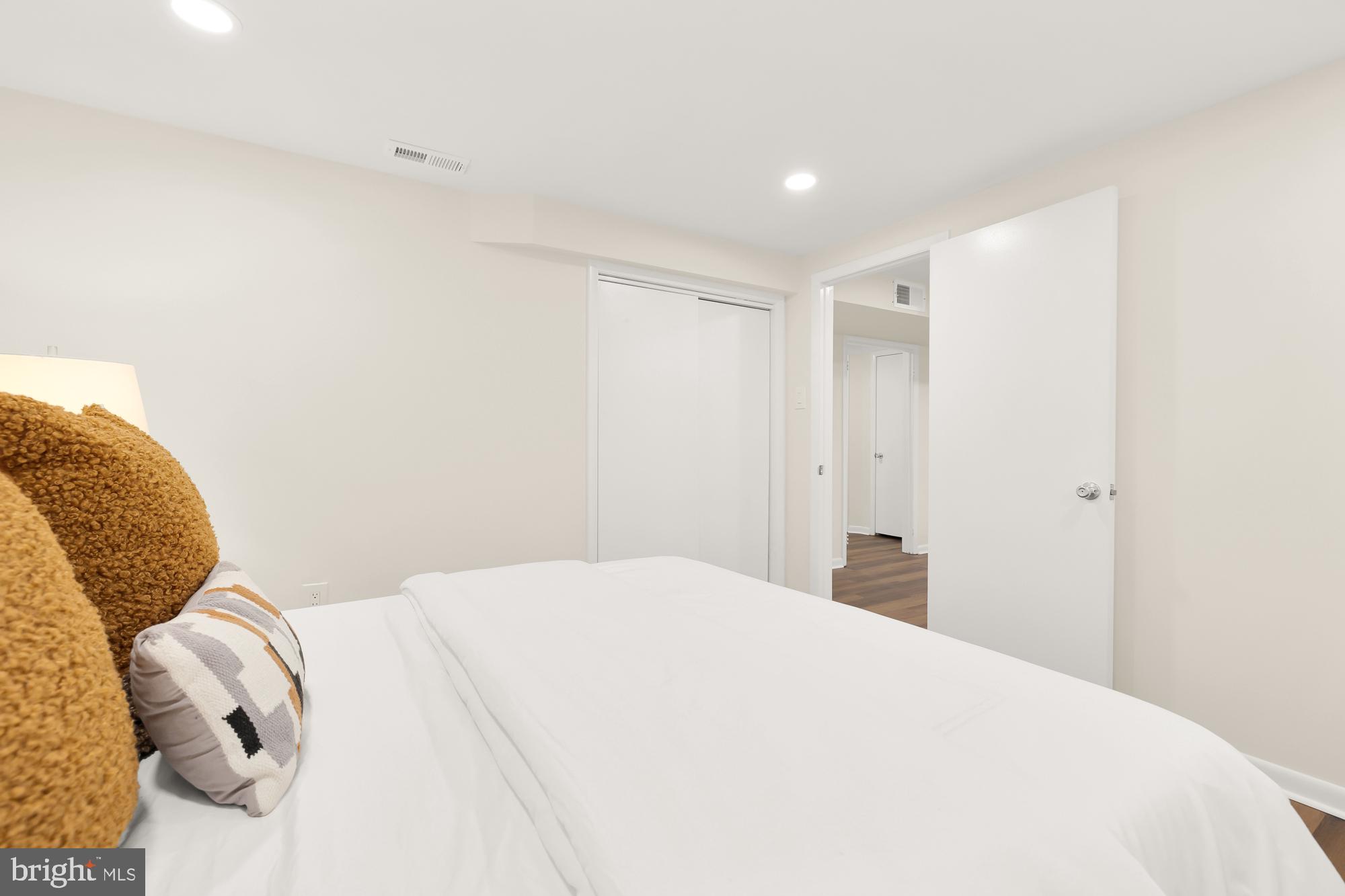 GLENCARLYN - Residential