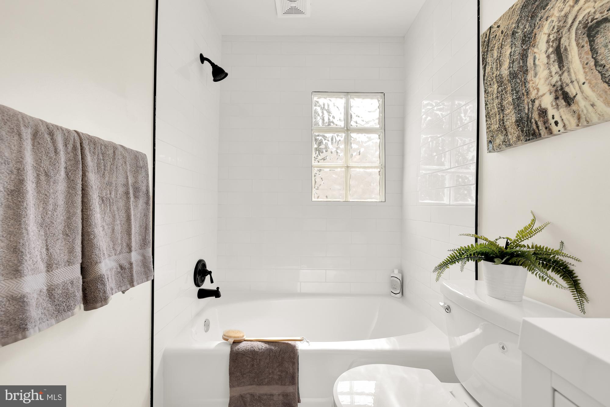 GLENCARLYN - Residential