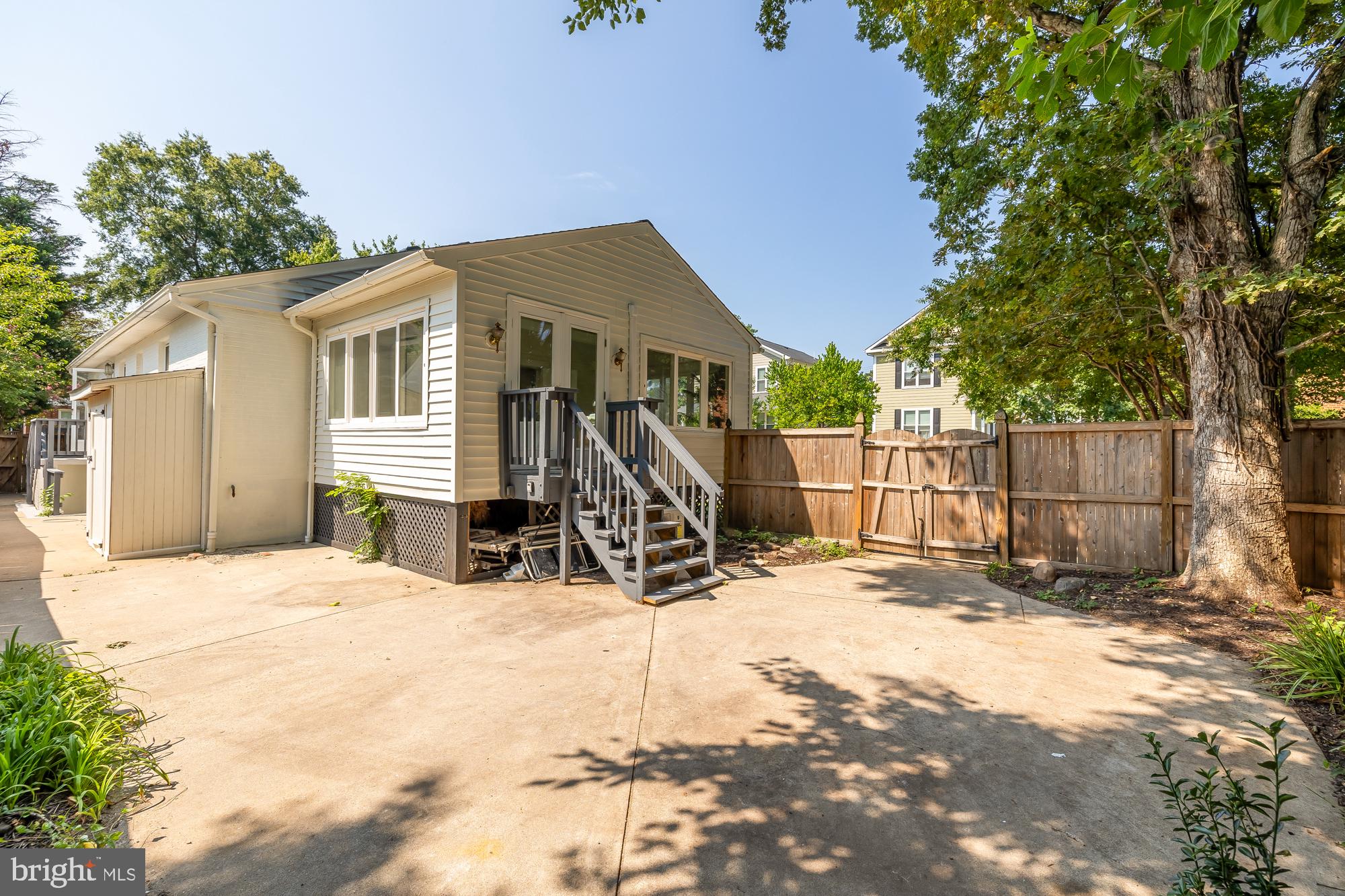 GLENCARLYN - Residential