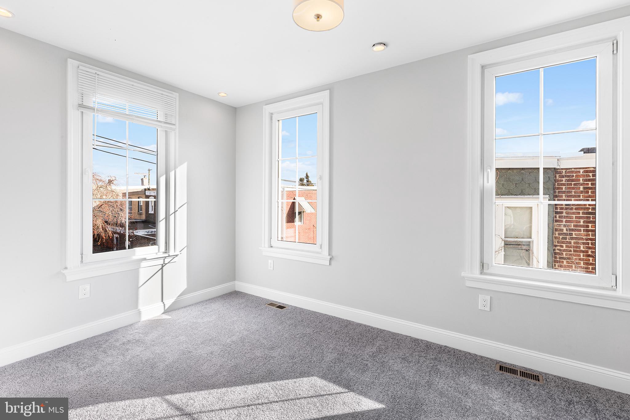 PORT RICHMOND - Residential