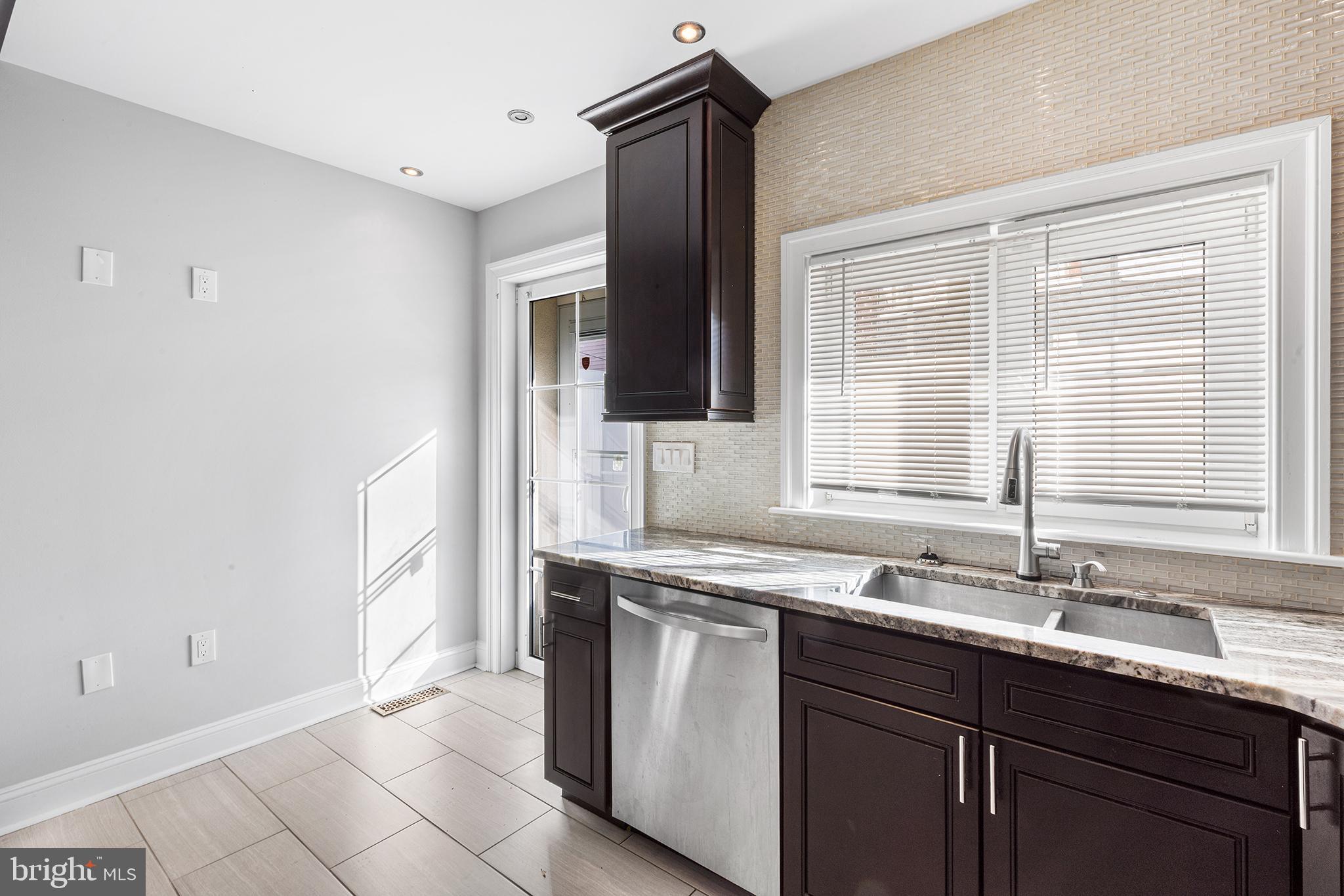 PORT RICHMOND - Residential