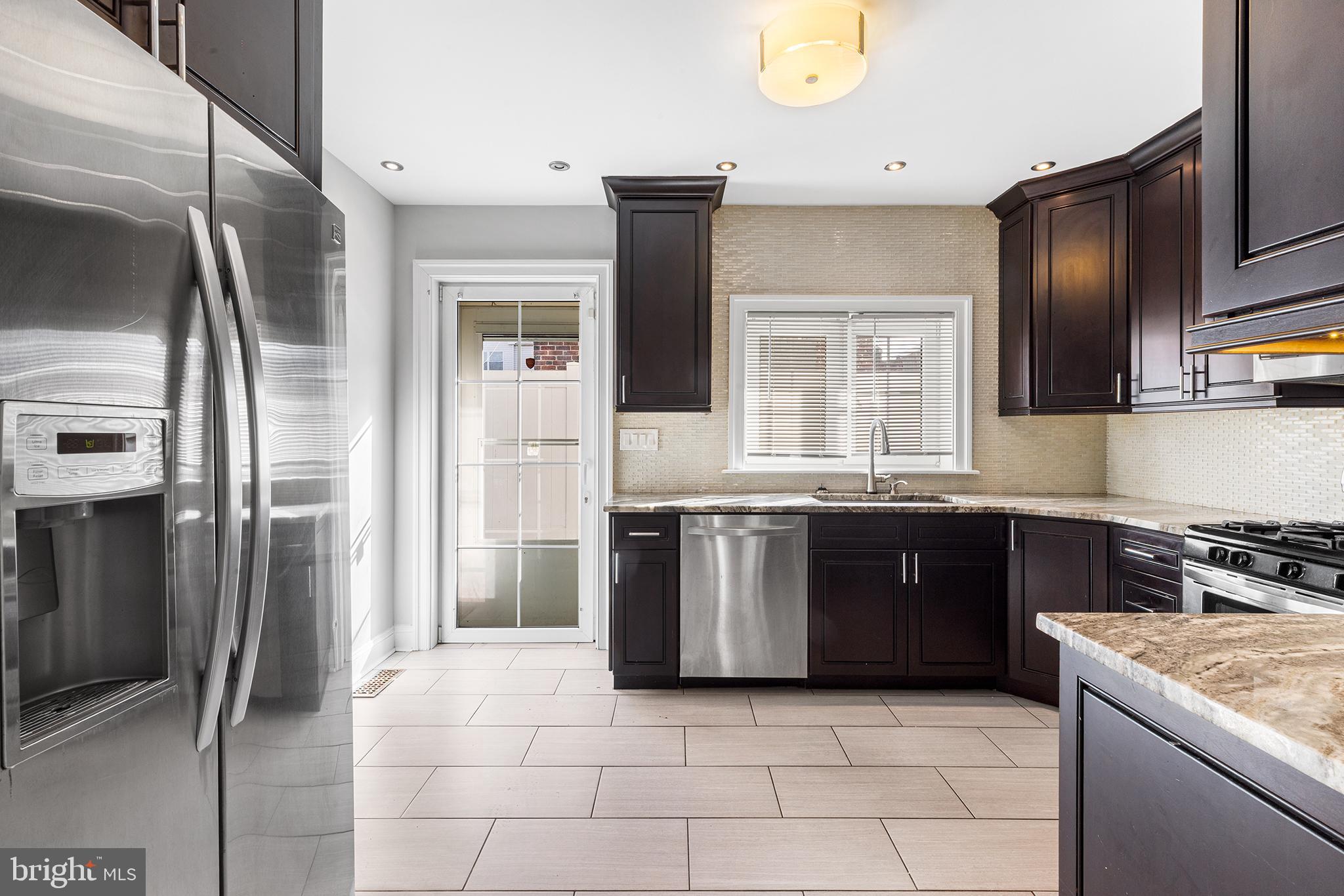 PORT RICHMOND - Residential